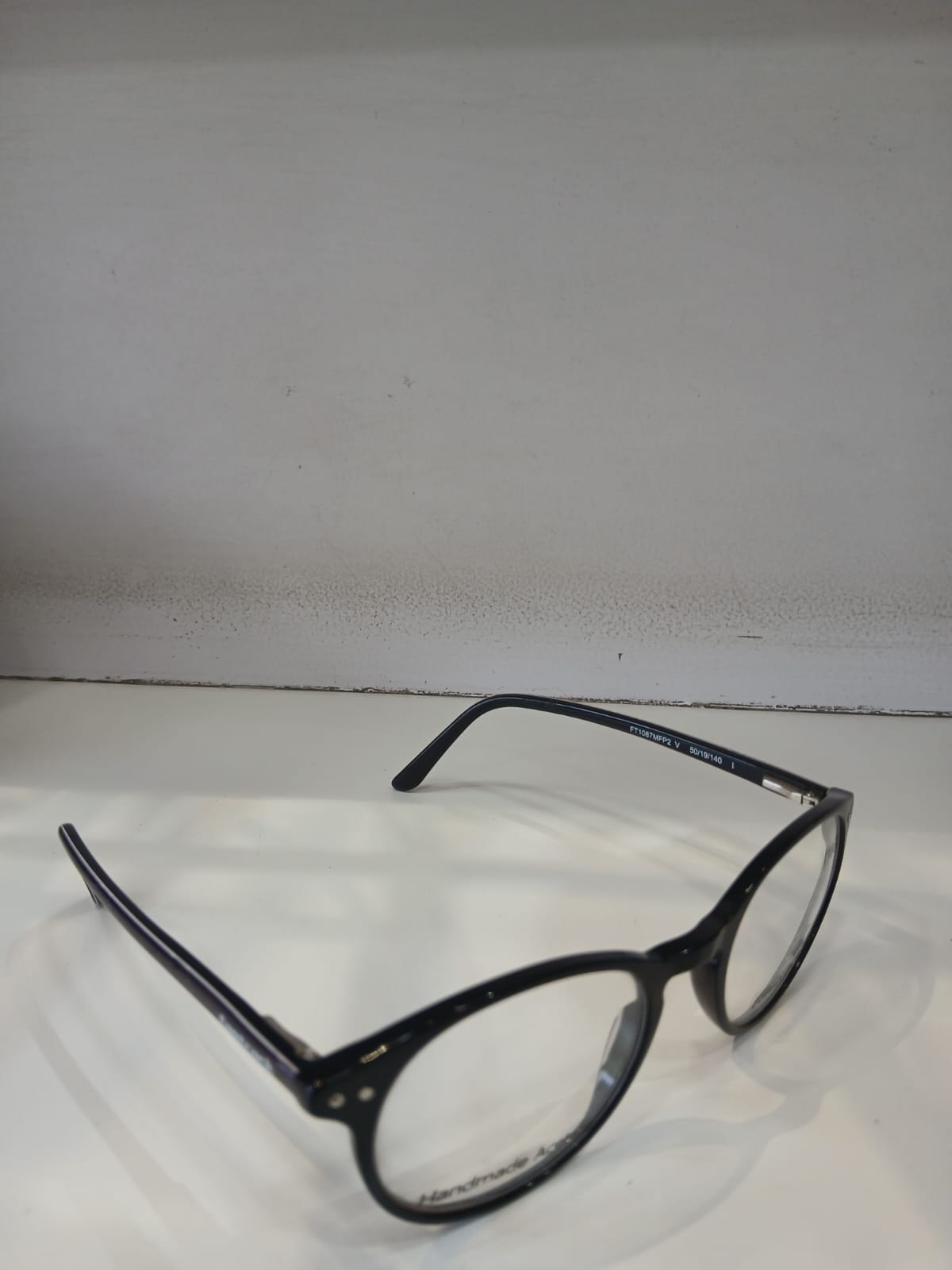 EYEGLASS - Black Thumbnail