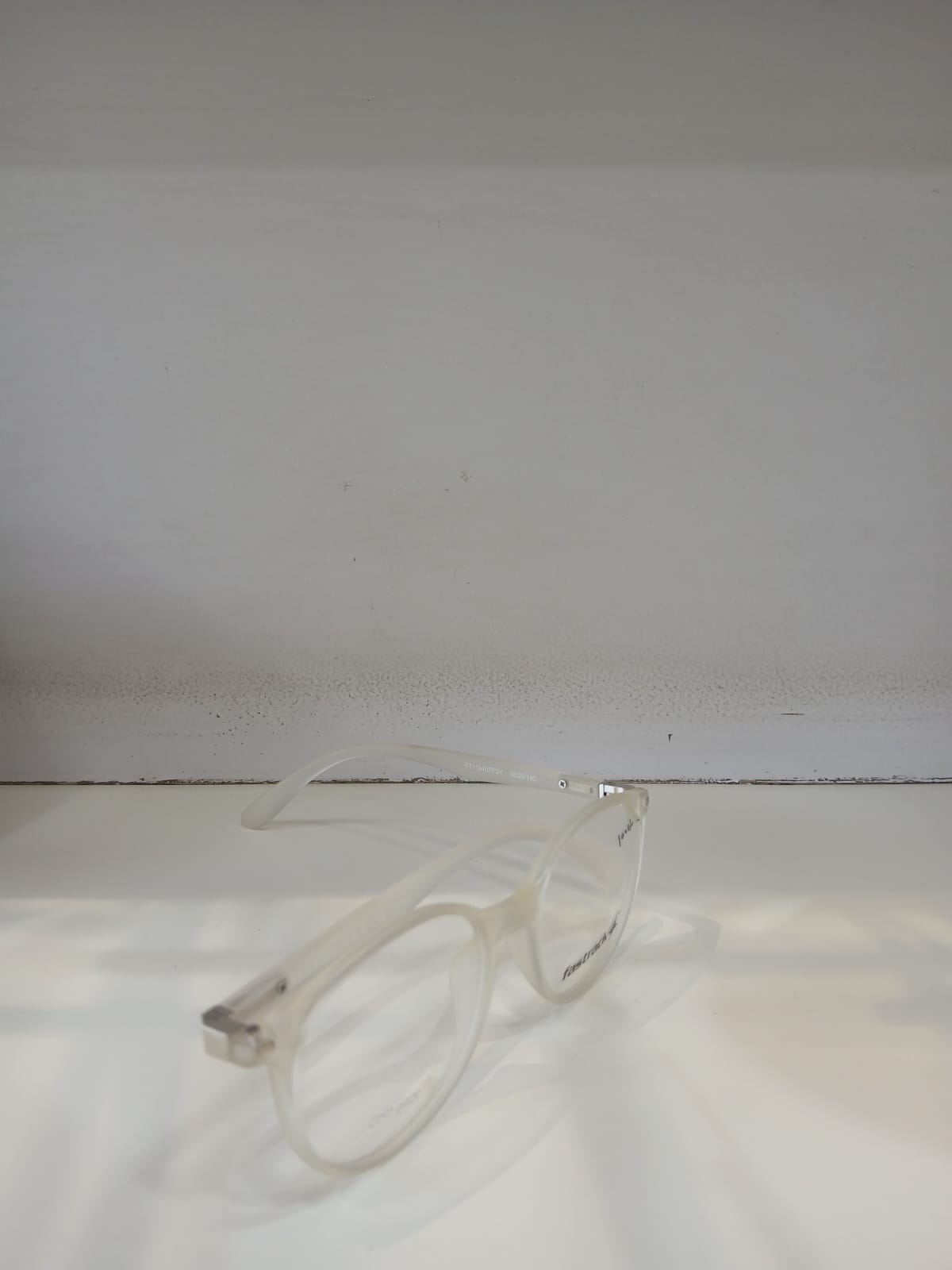 EYEGLASS - White Thumbnail