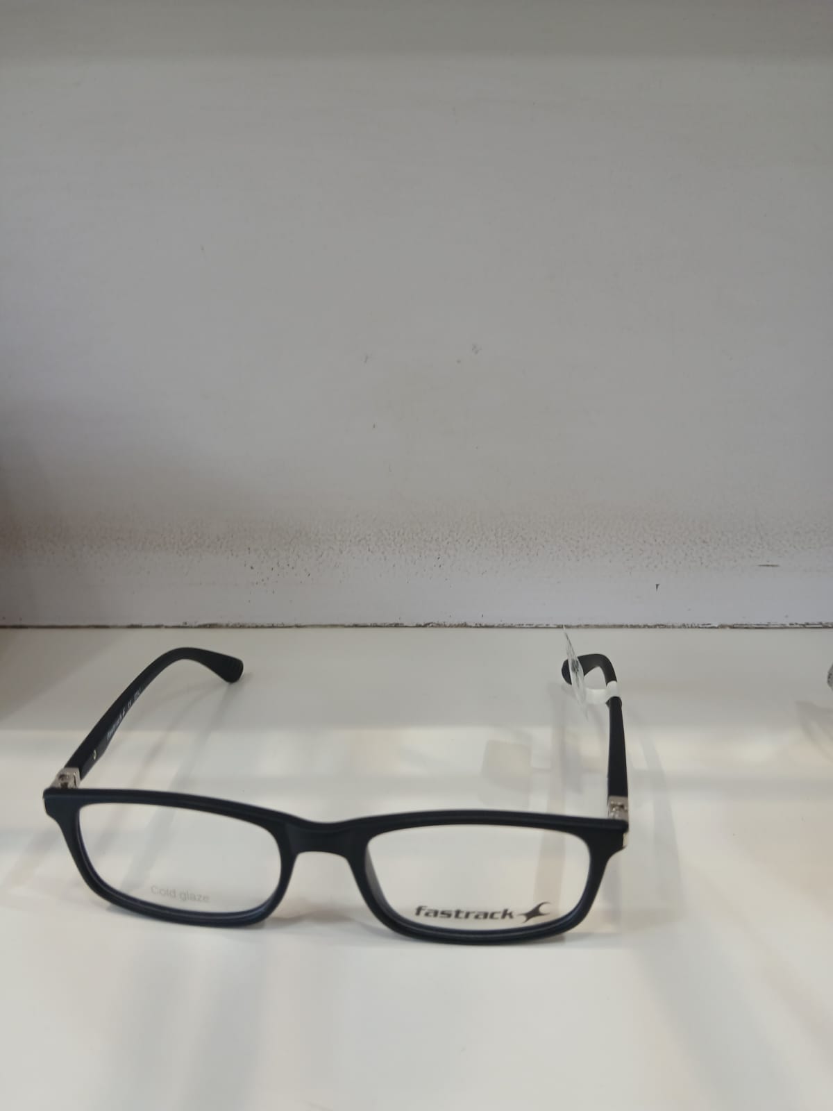 EYEGLASS - Black Thumbnail