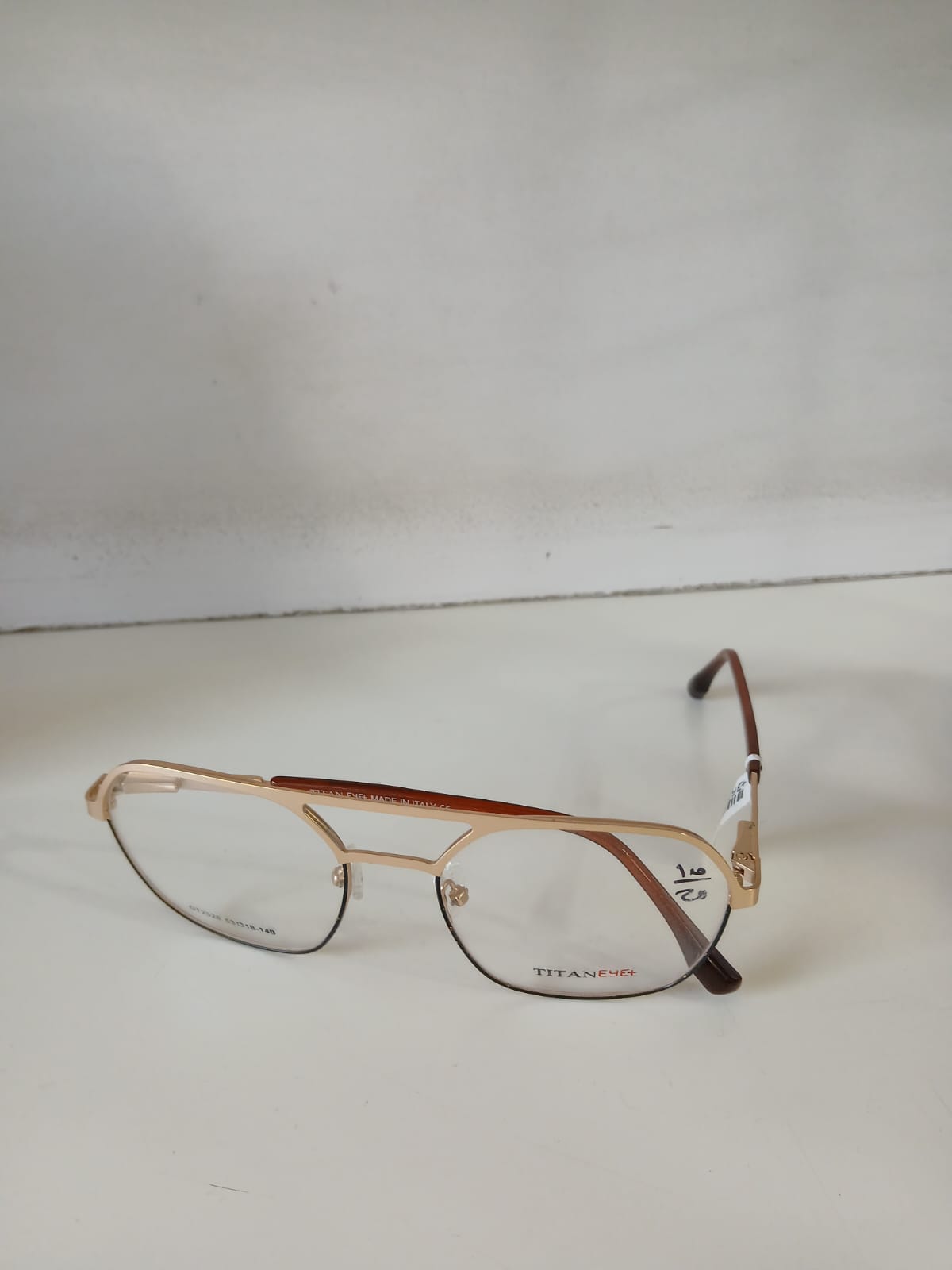 EYEGLASS - Gold Thumbnail