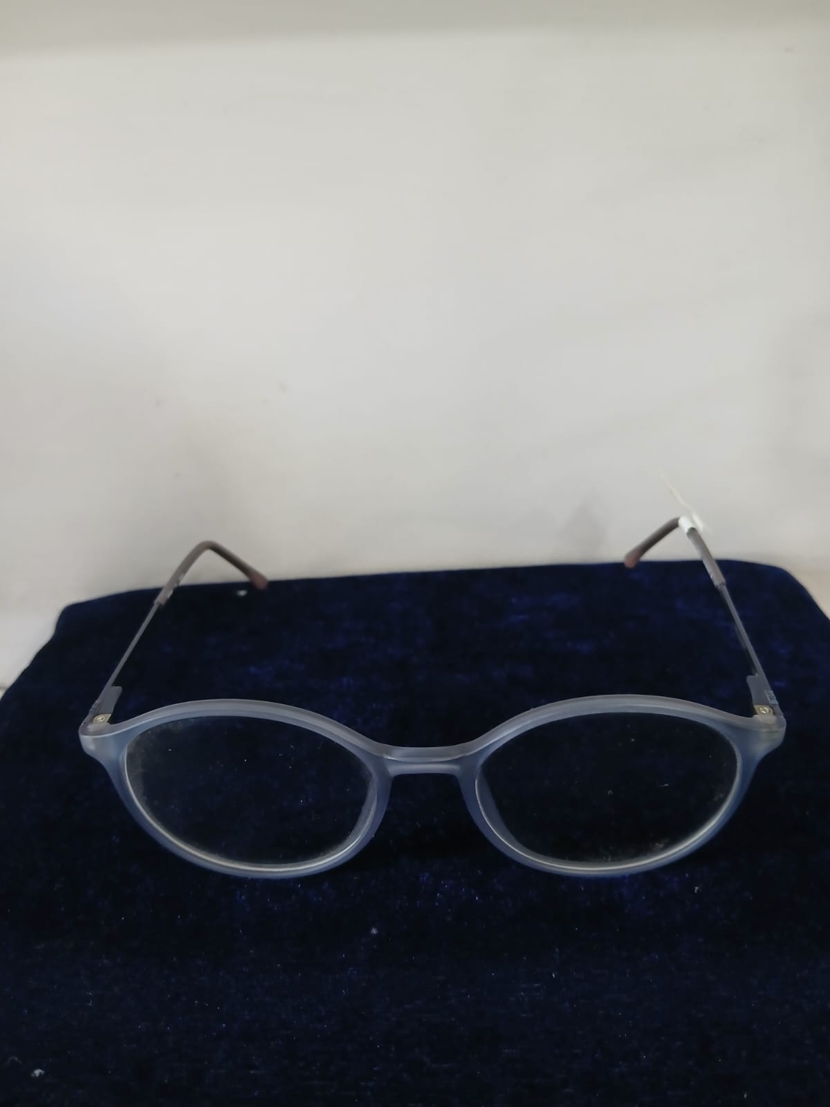 EYEGLASS - Gray Thumbnail