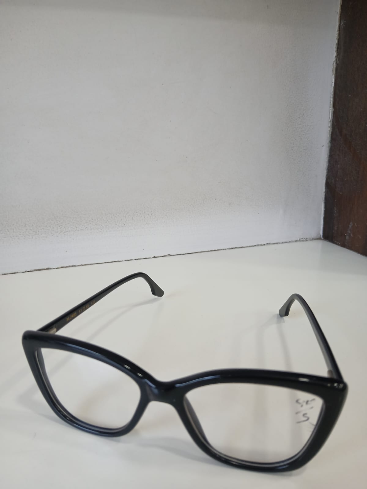 EYEGLASS - Black Thumbnail