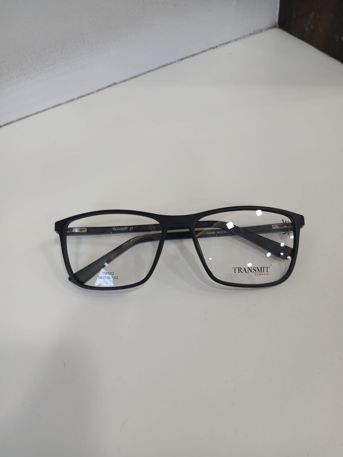 EYEGLASS - Black Thumbnail