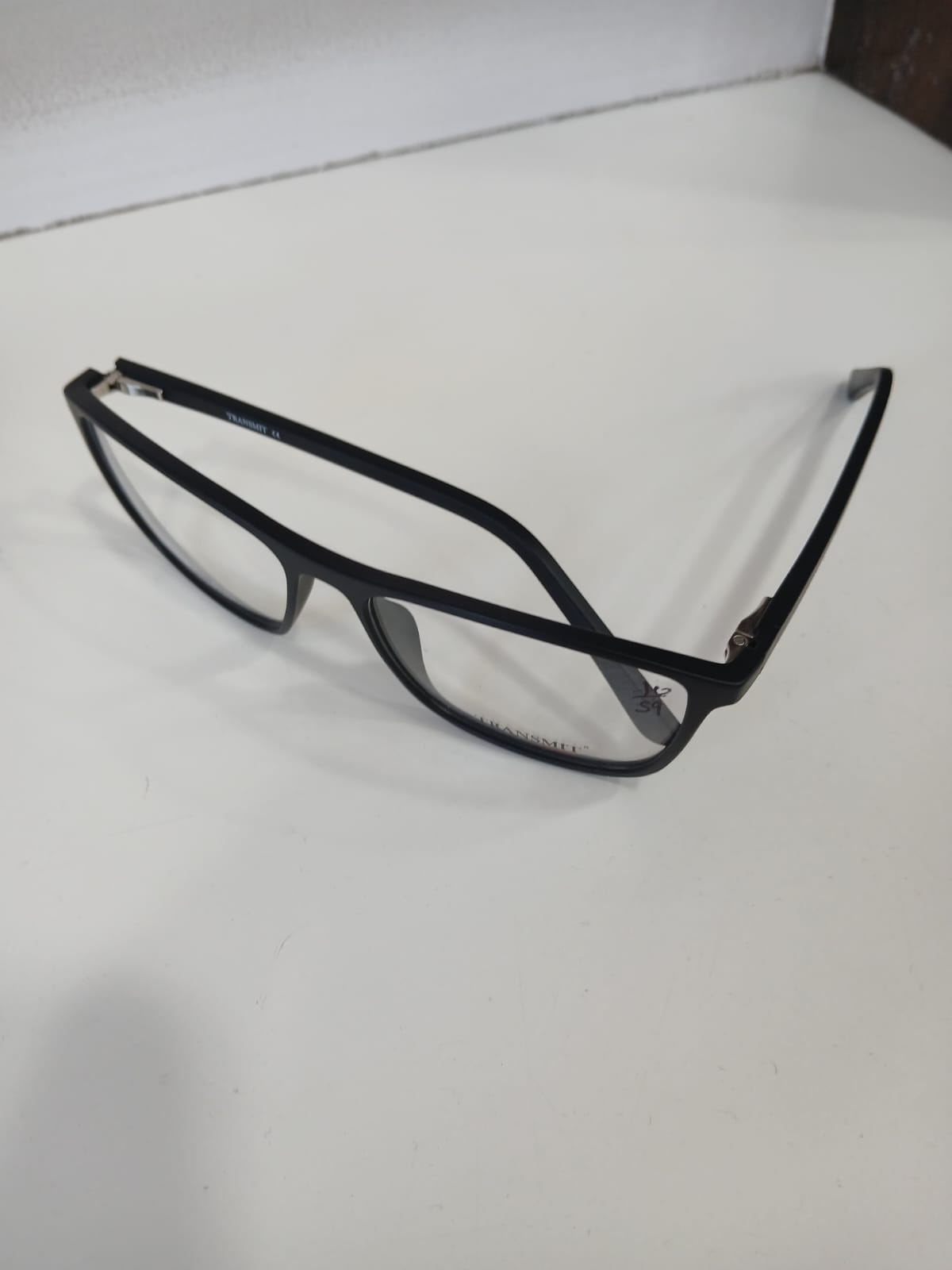 EYEGLASS - Black Thumbnail