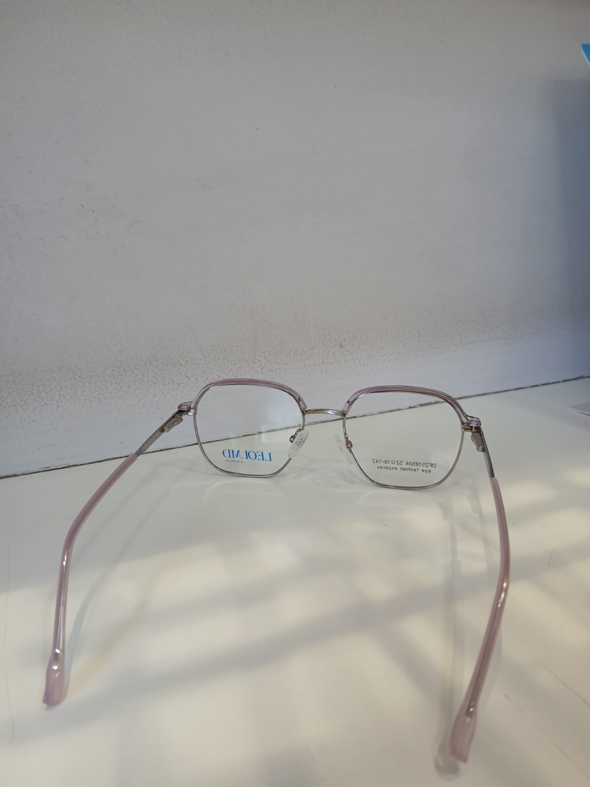 EYEGLASS - Pink Thumbnail