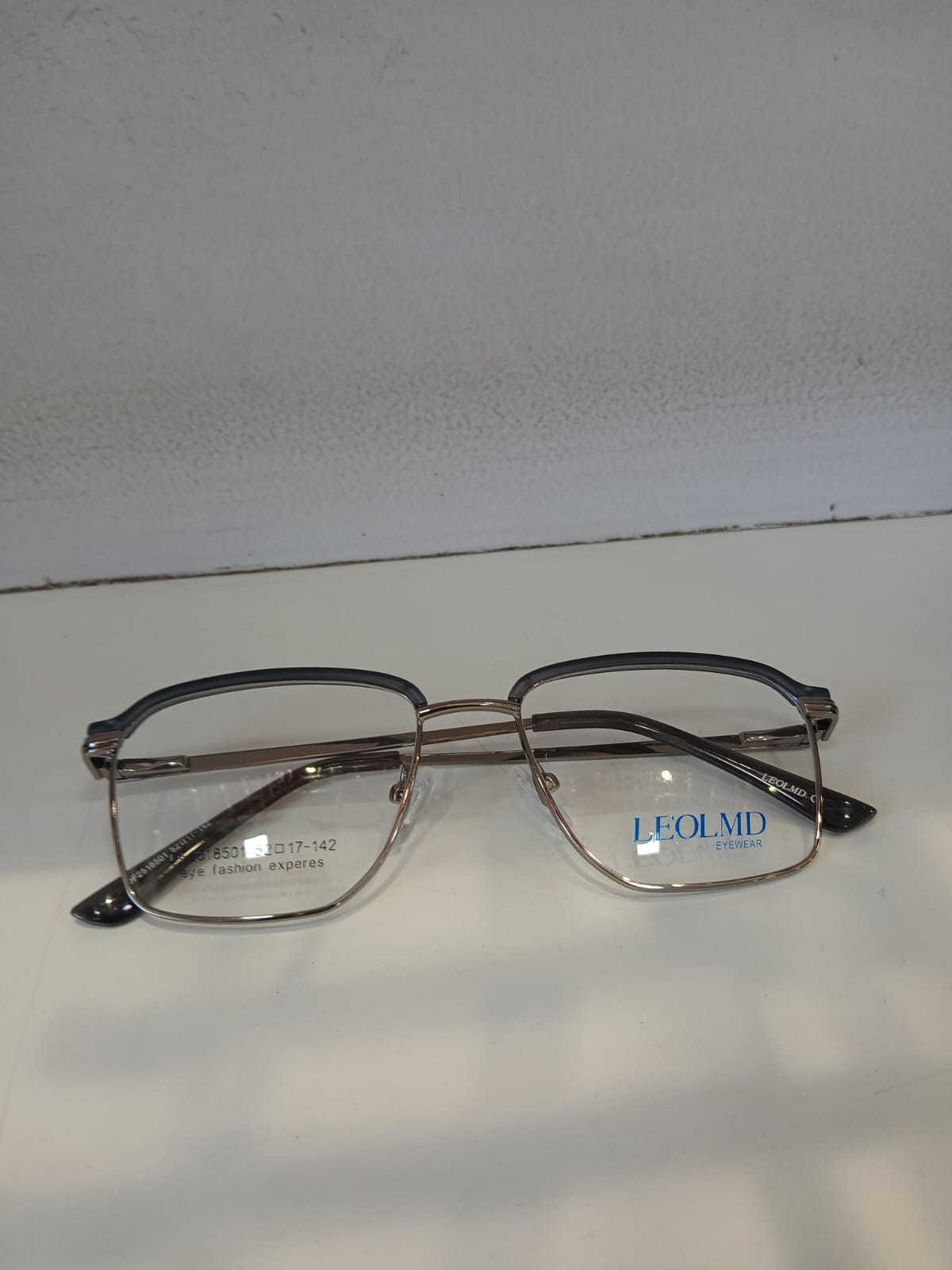 EYEGLASS - Green Thumbnail