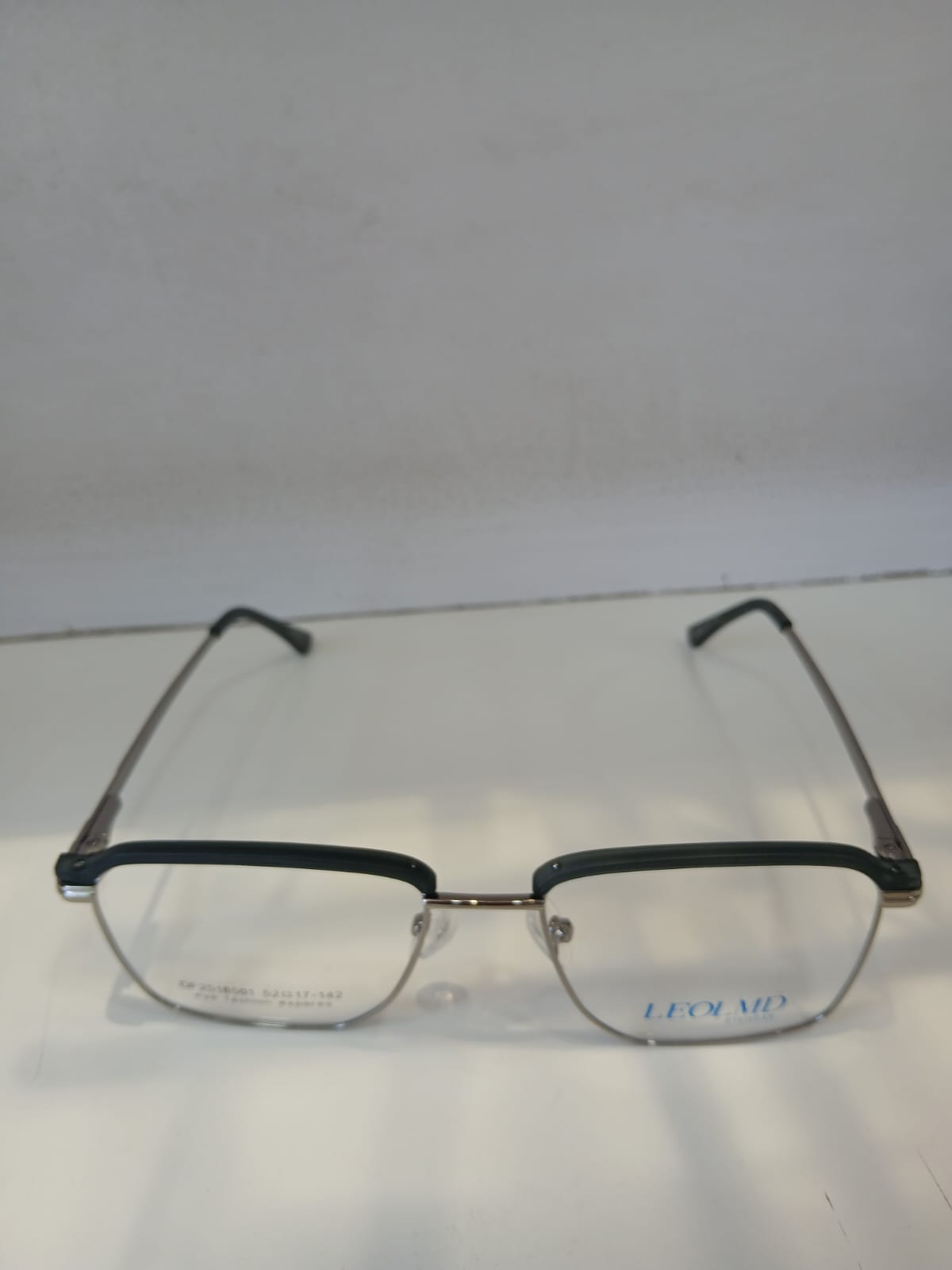 EYEGLASS - Black Thumbnail
