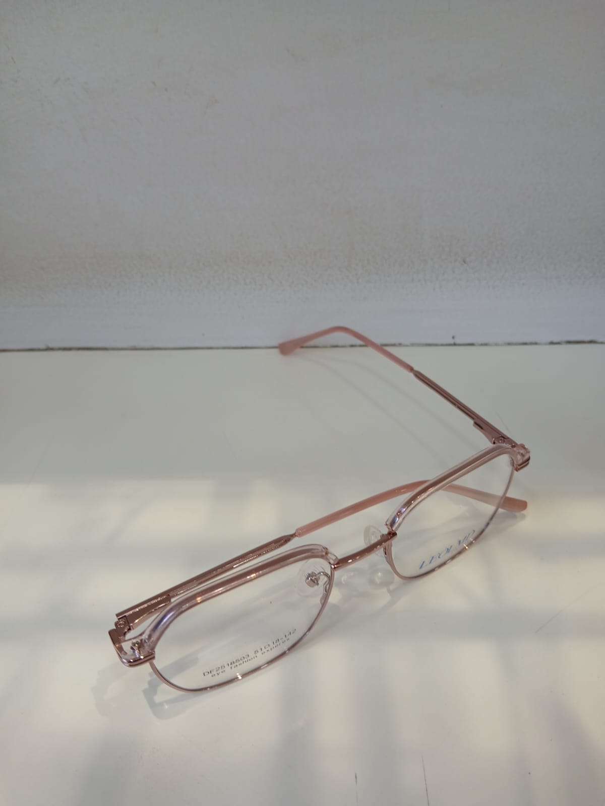EYEGLASS - Pink Thumbnail