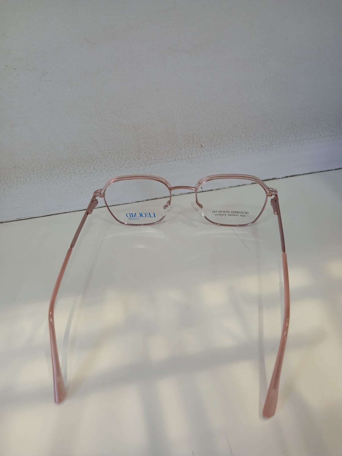 EYEGLASS - Pink Thumbnail