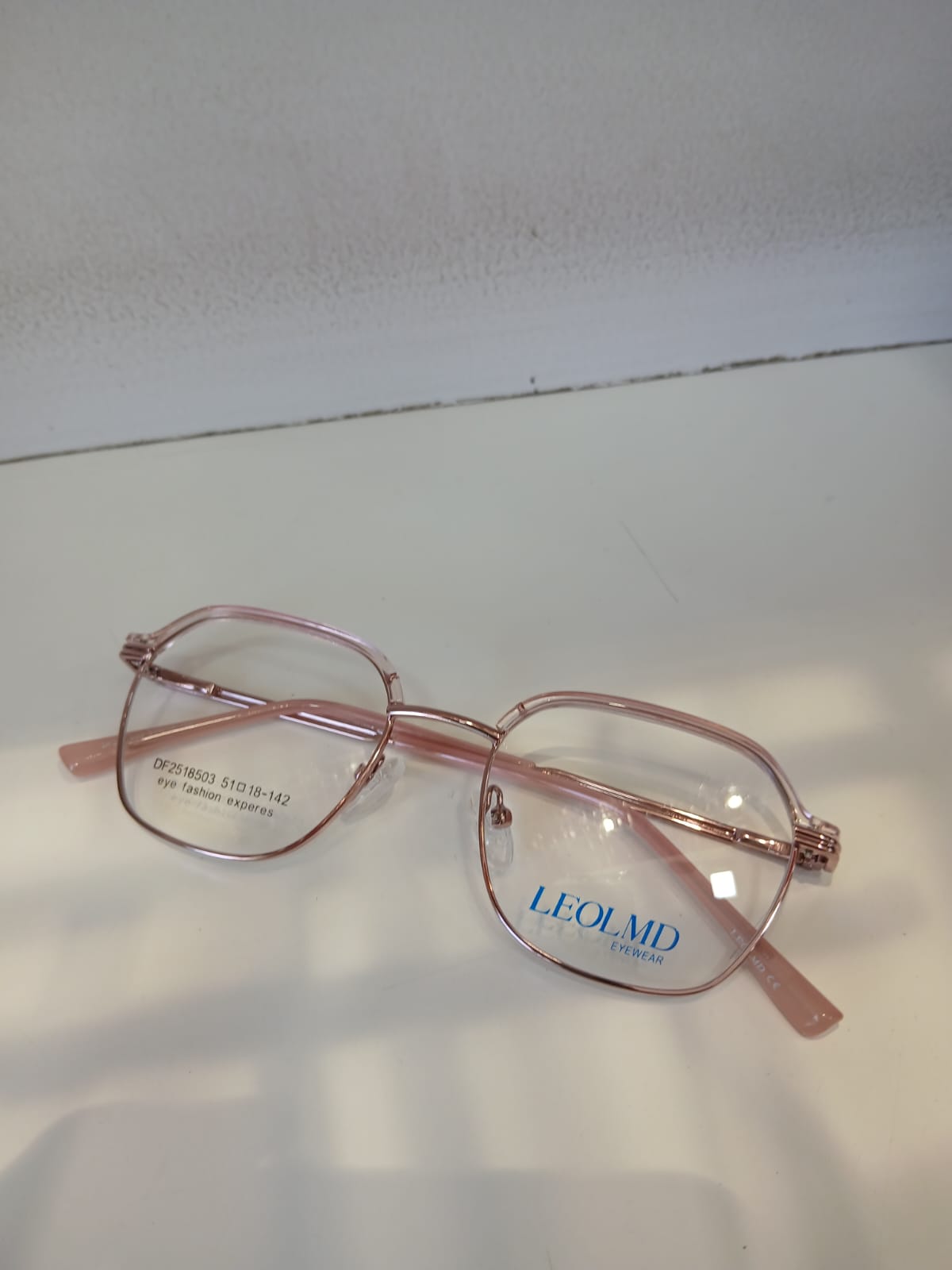 EYEGLASS - Pink Thumbnail