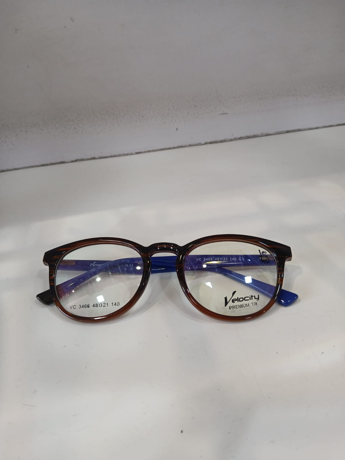 EYEGLASS - Brown Thumbnail