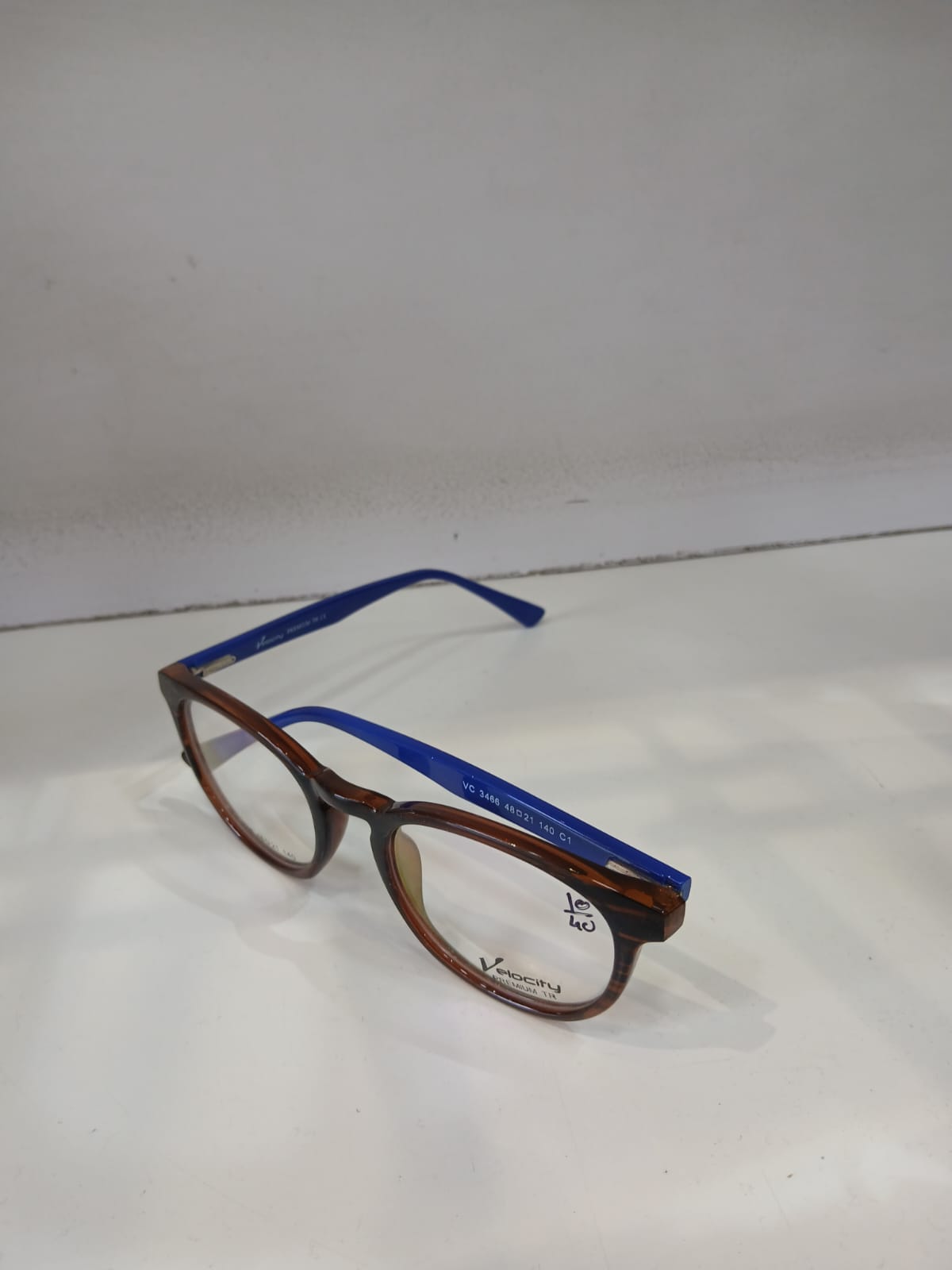 EYEGLASS - Brown Thumbnail