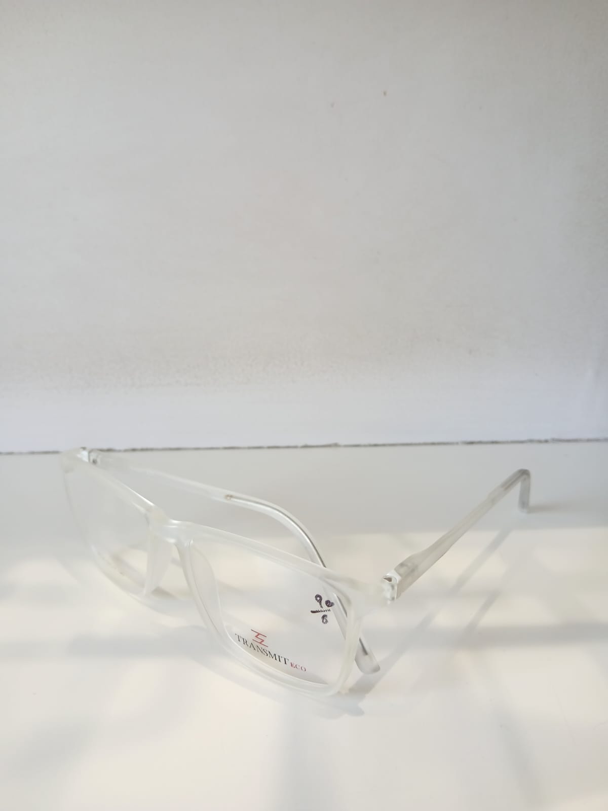 EYEGLASS - White Thumbnail