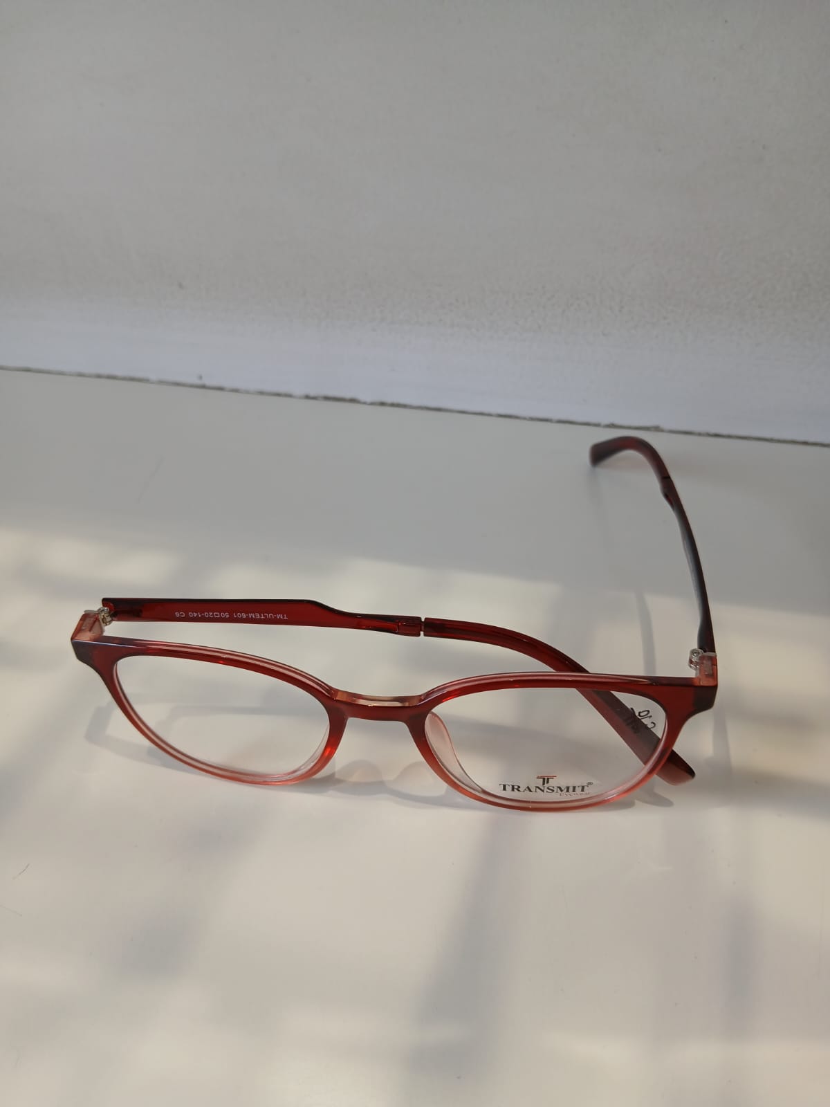 EYEGLASS - Ruby Thumbnail