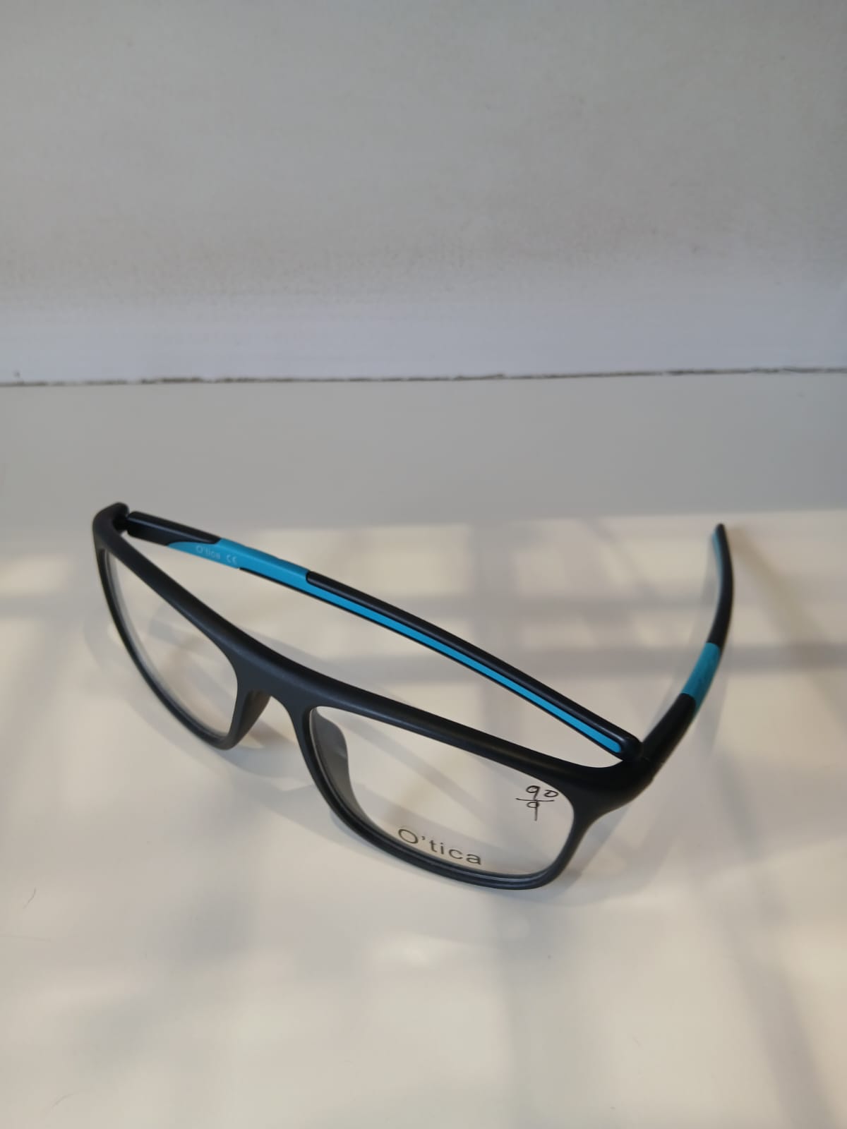 EYEGLASS - Black Thumbnail