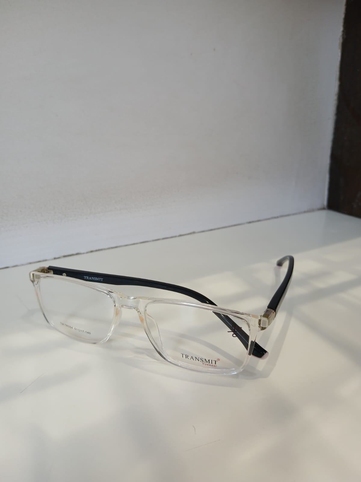 EYEGLASS - White Thumbnail