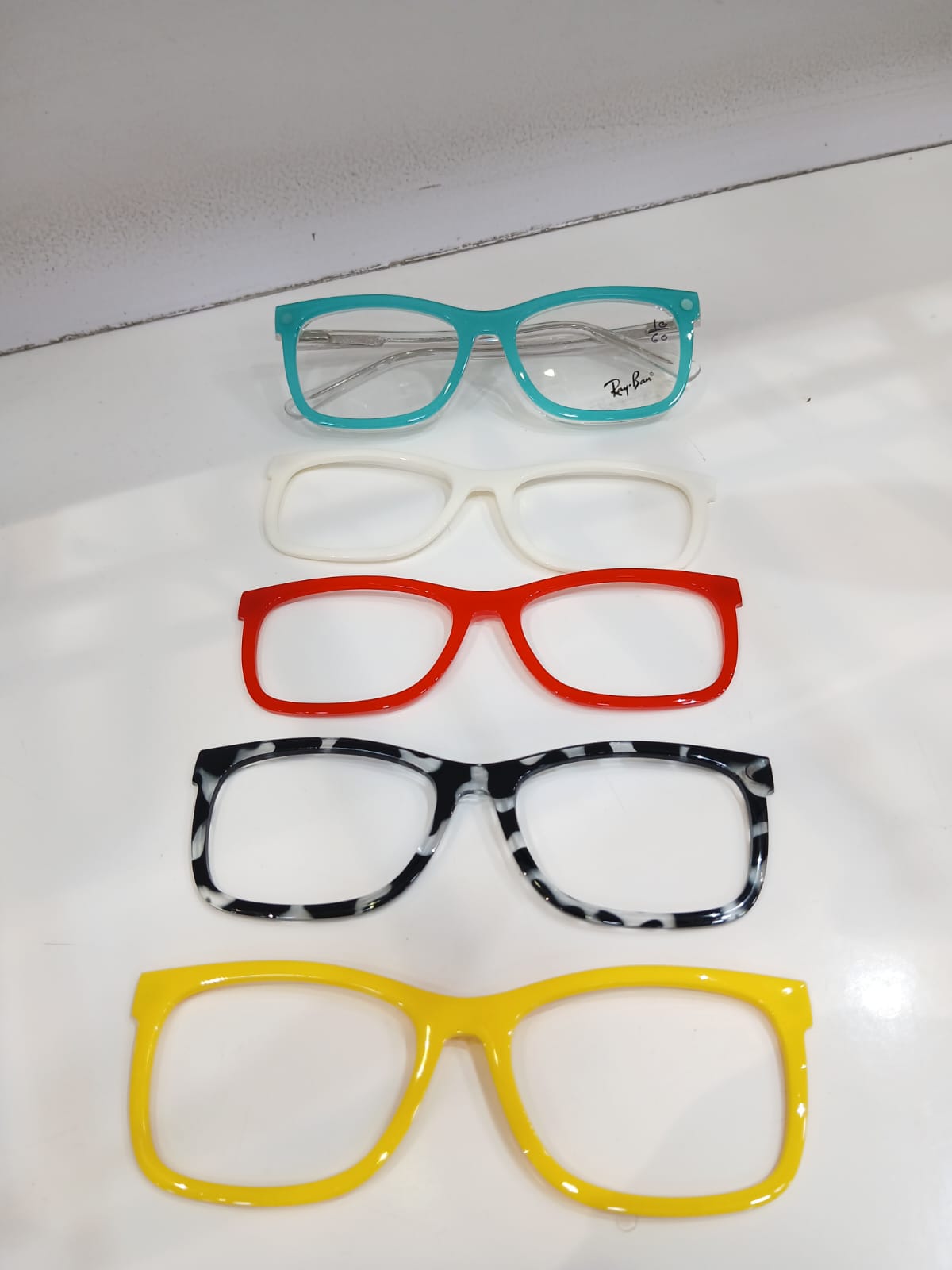 EYEGLASS - White Thumbnail