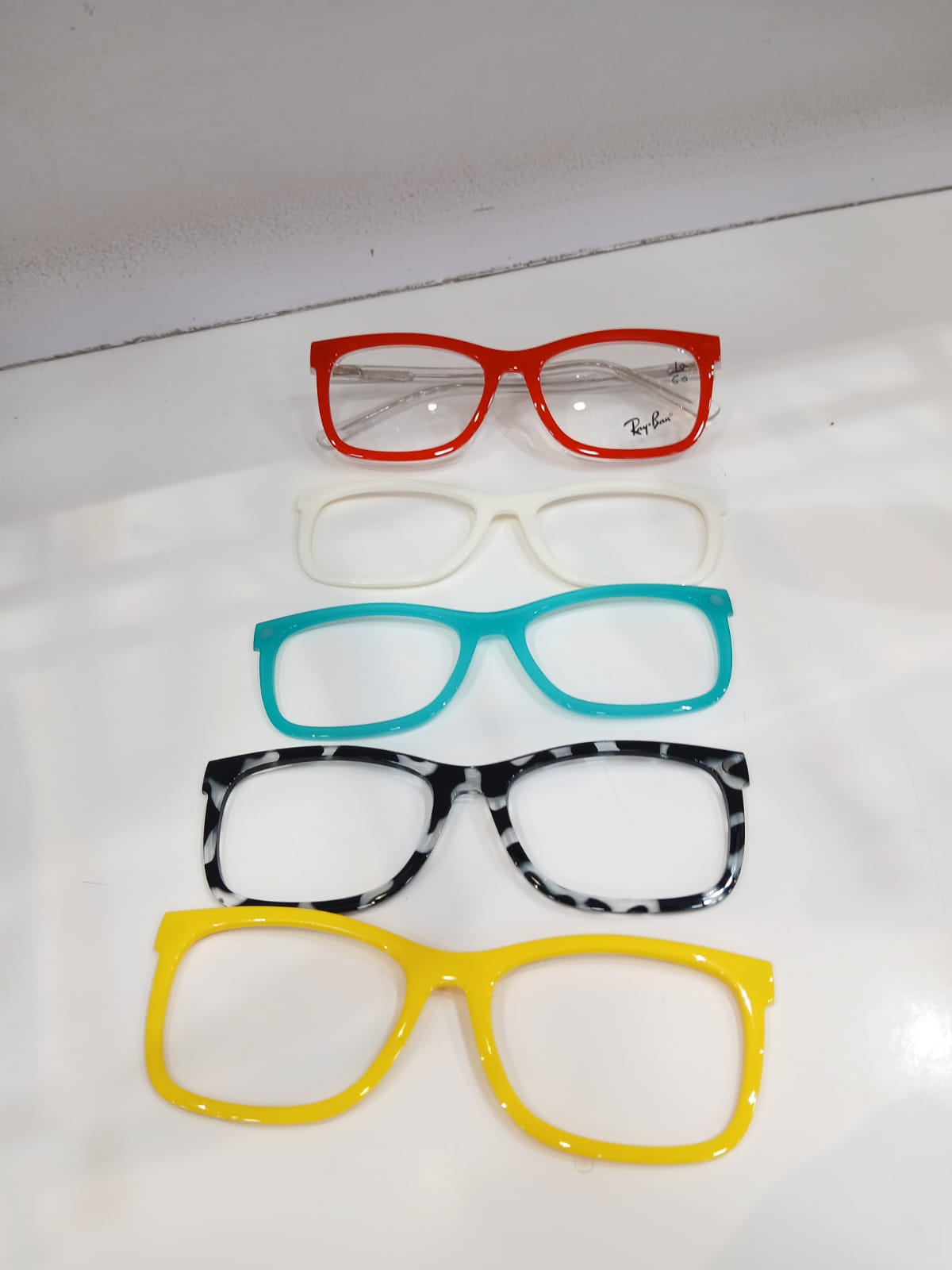 EYEGLASS - White Thumbnail