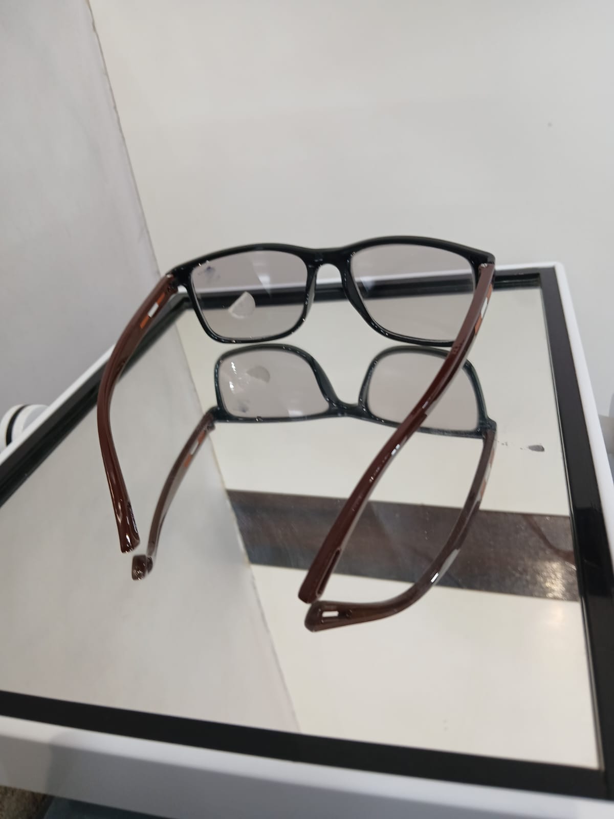 sunglasses - Brown Thumbnail