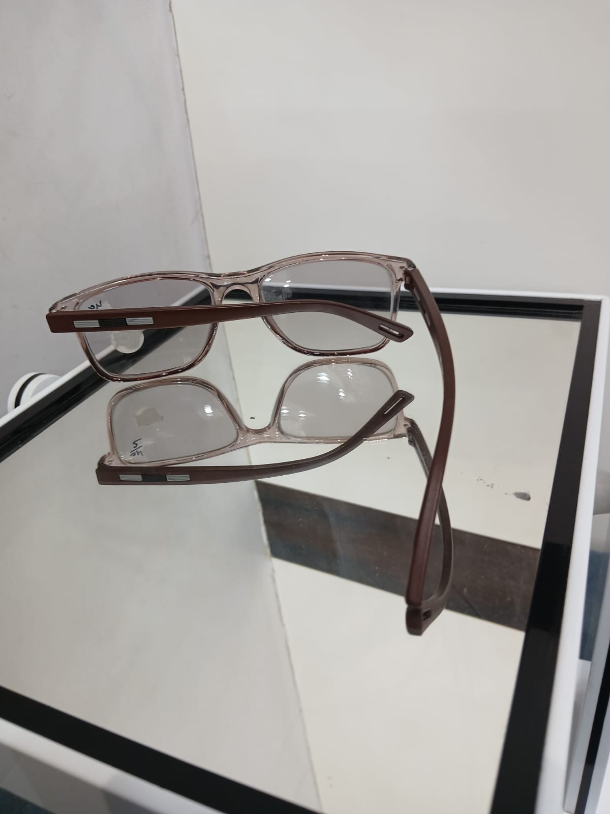 sunglasses - Brown Thumbnail