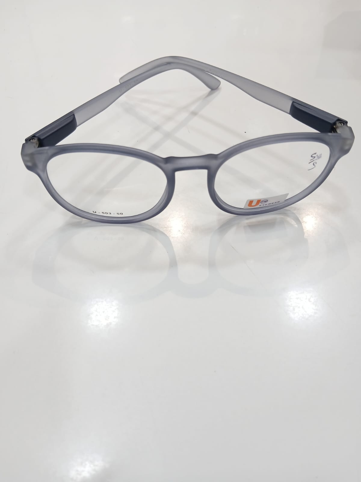 EYEGLASS - Gray Thumbnail