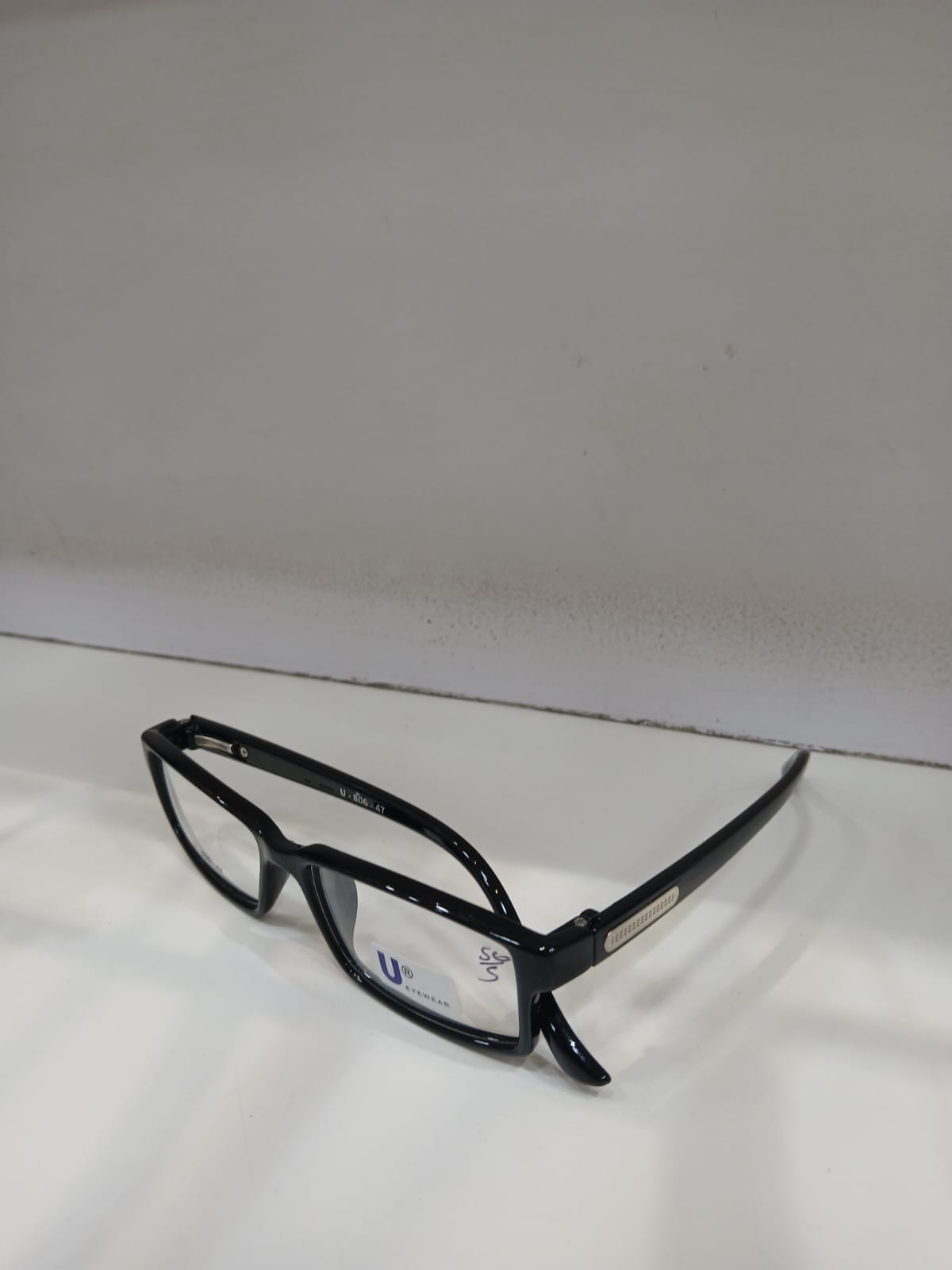 EYEGLASS - Black Thumbnail
