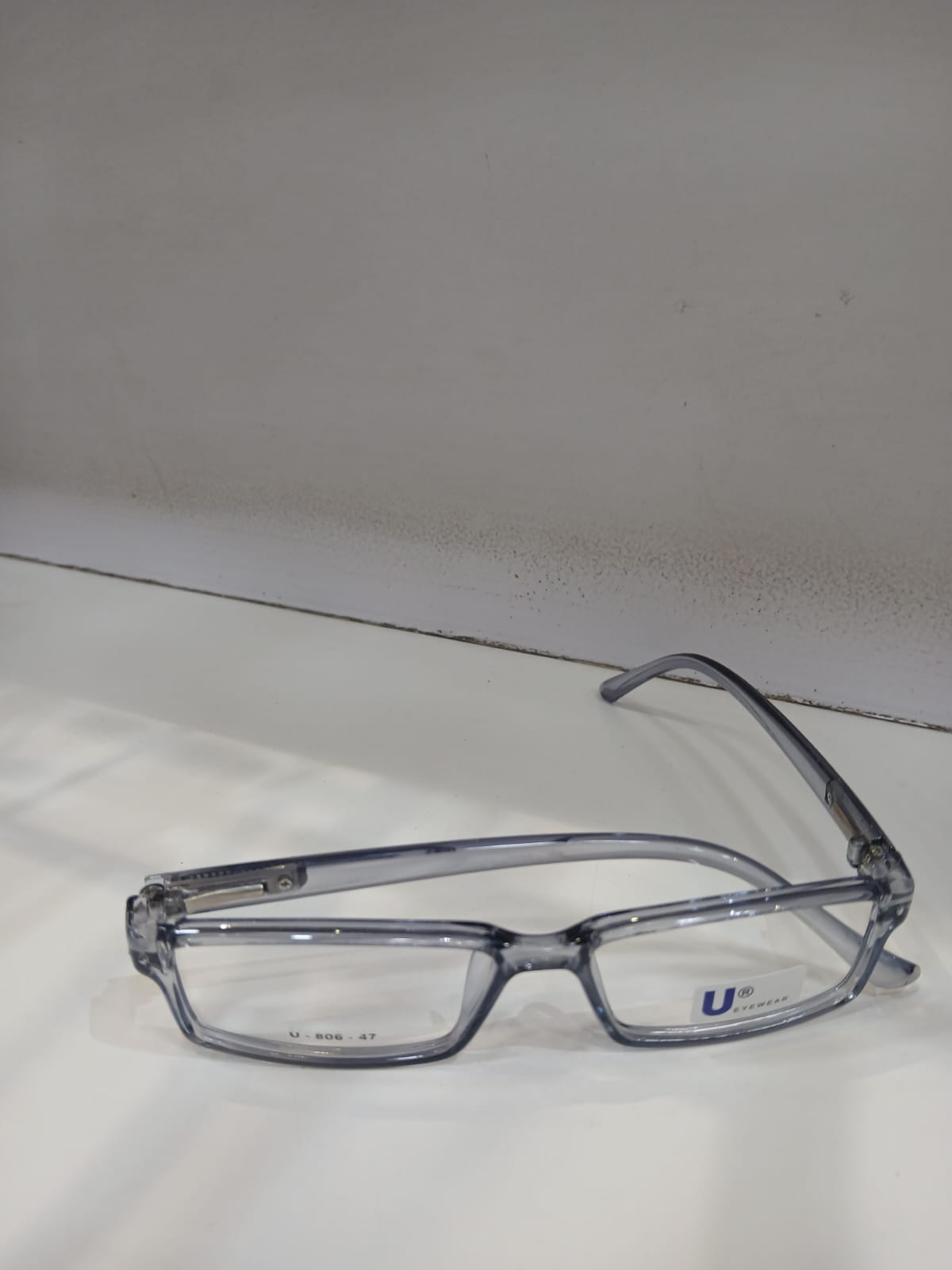 EYEGLASS - Gray