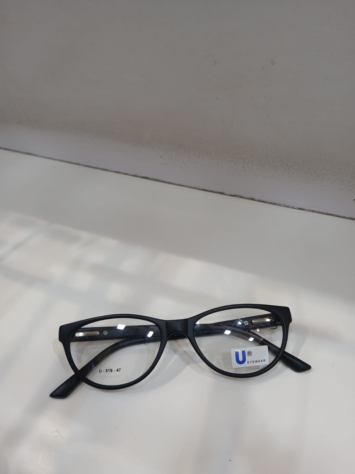 EYEGLASS