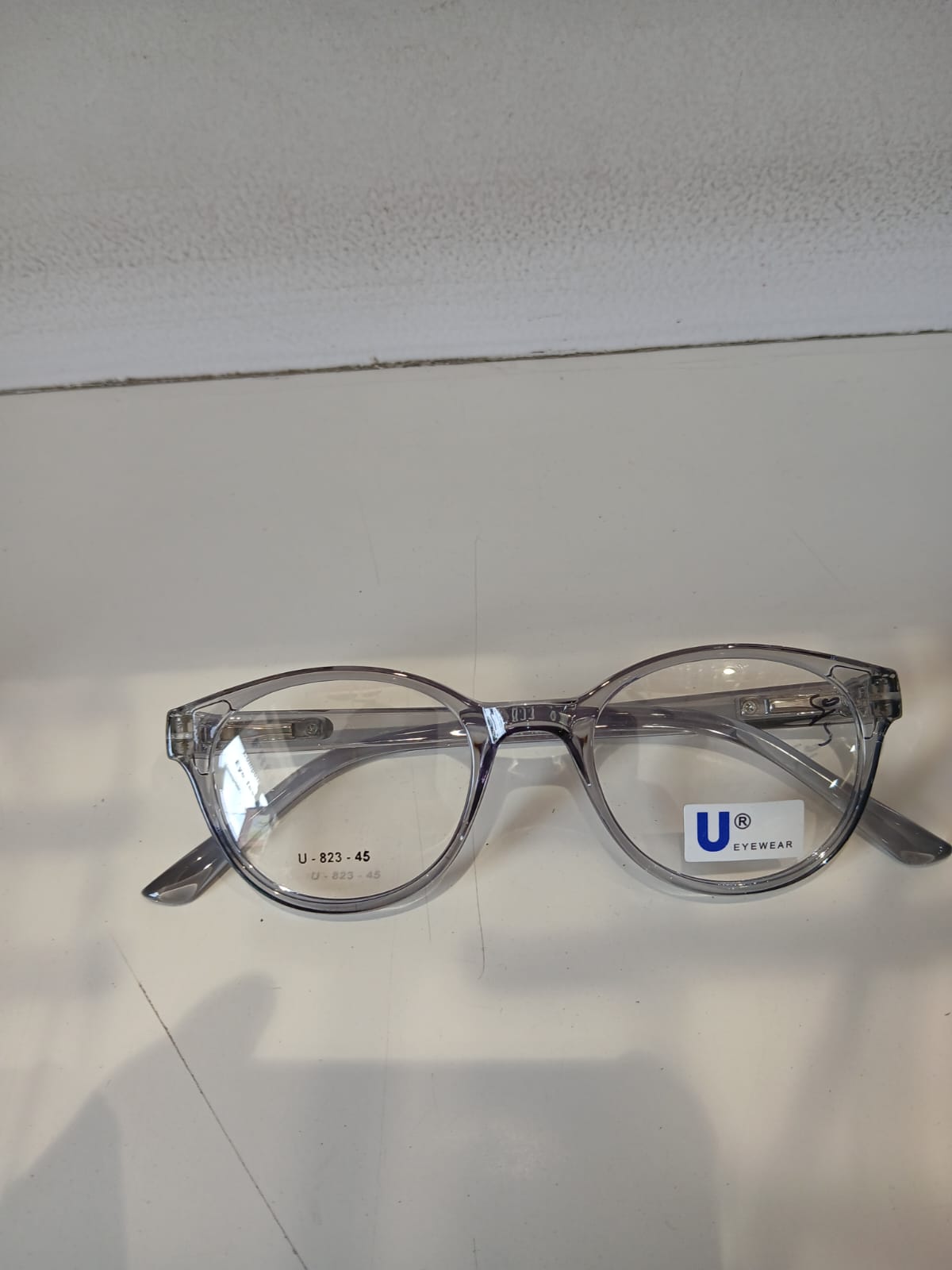 EYEGLASS