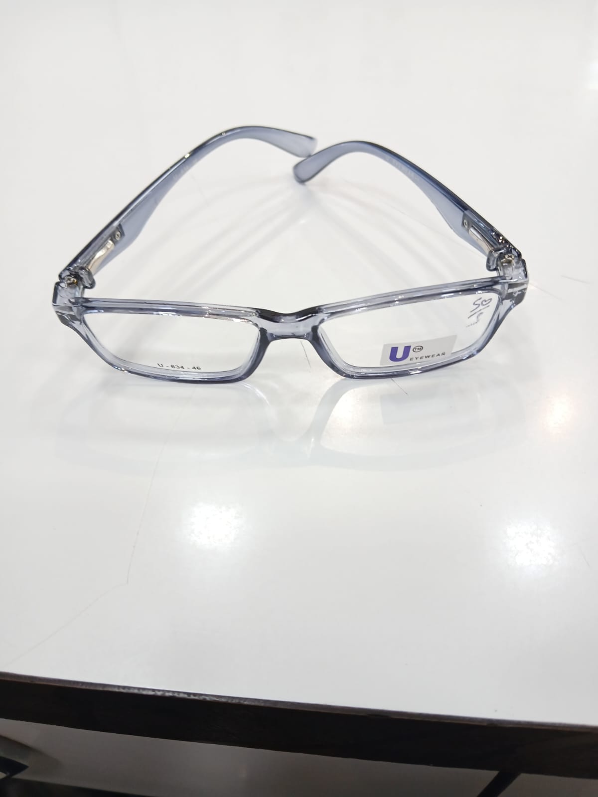 EYEGLASS - Gray Thumbnail