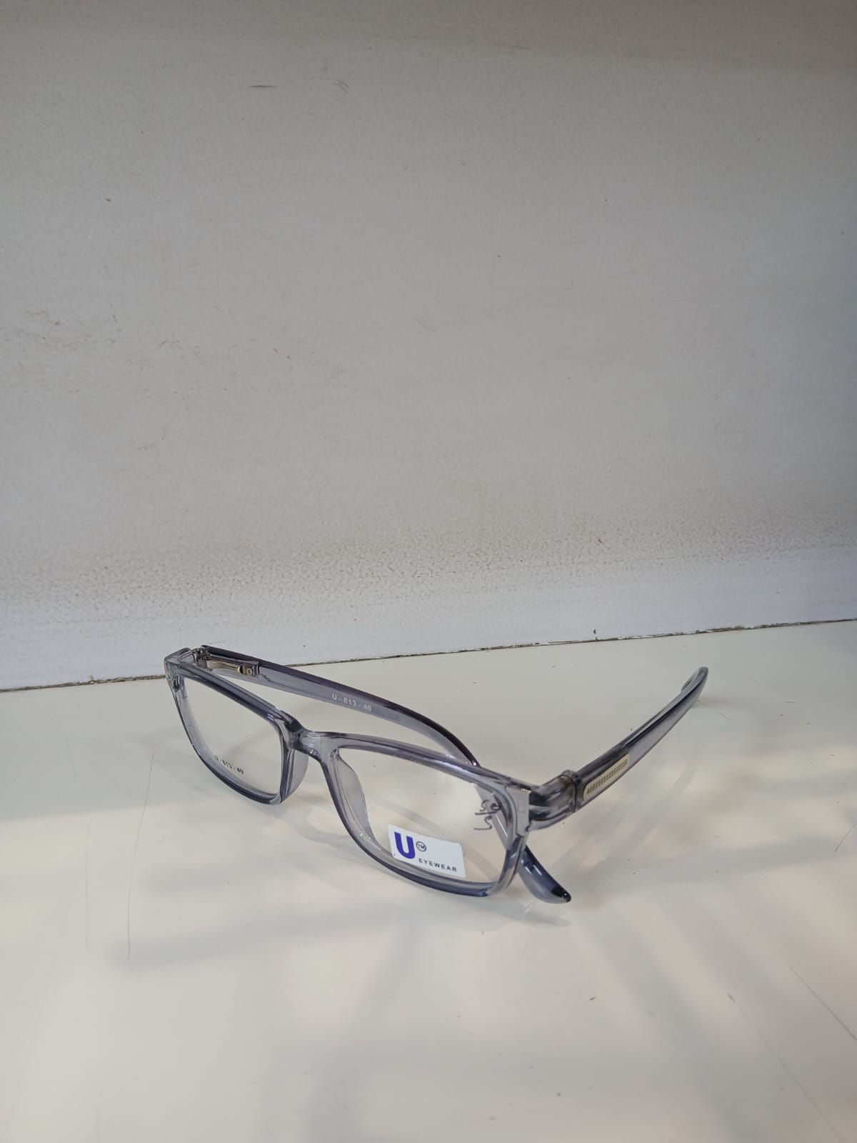 EYEGLASS - Gray Thumbnail