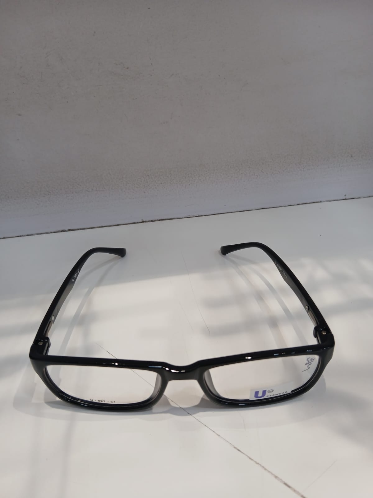 EYEGLASS - Black