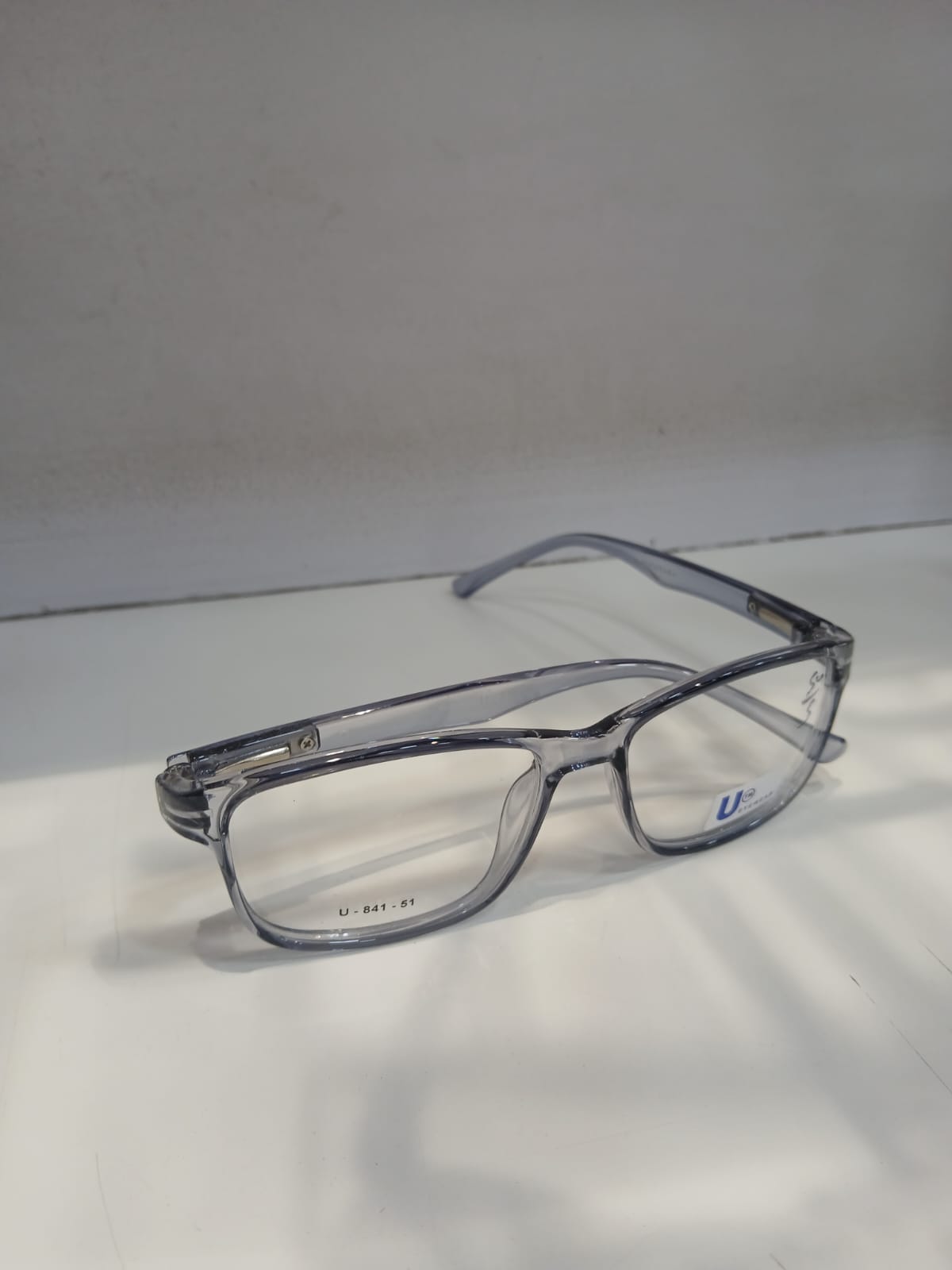 EYEGLASS - Gray Thumbnail