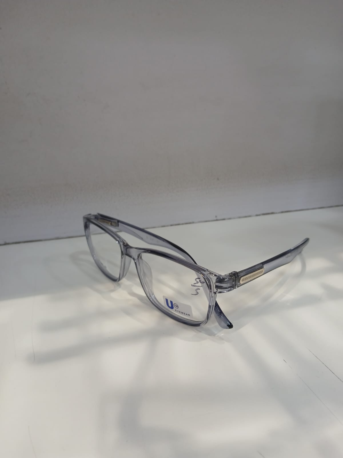 EYEGLASS - Gray Thumbnail