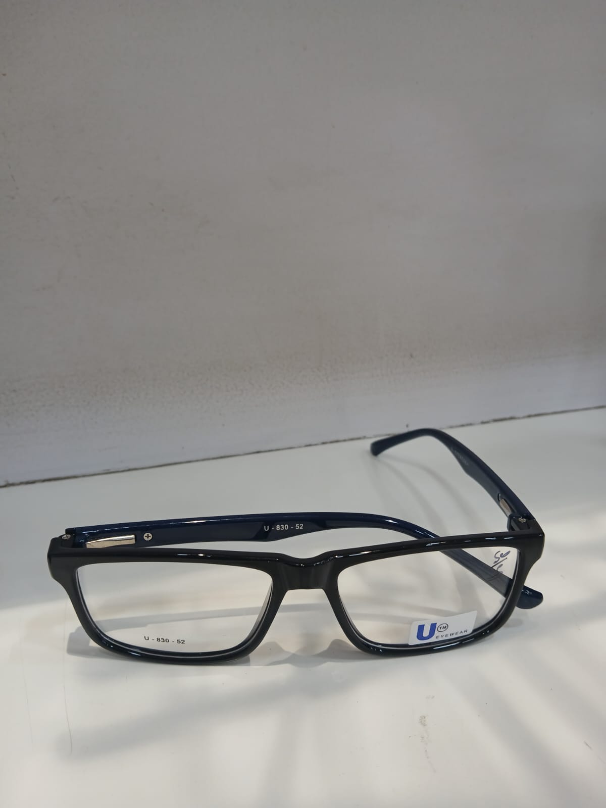 EYEGLASS - Black