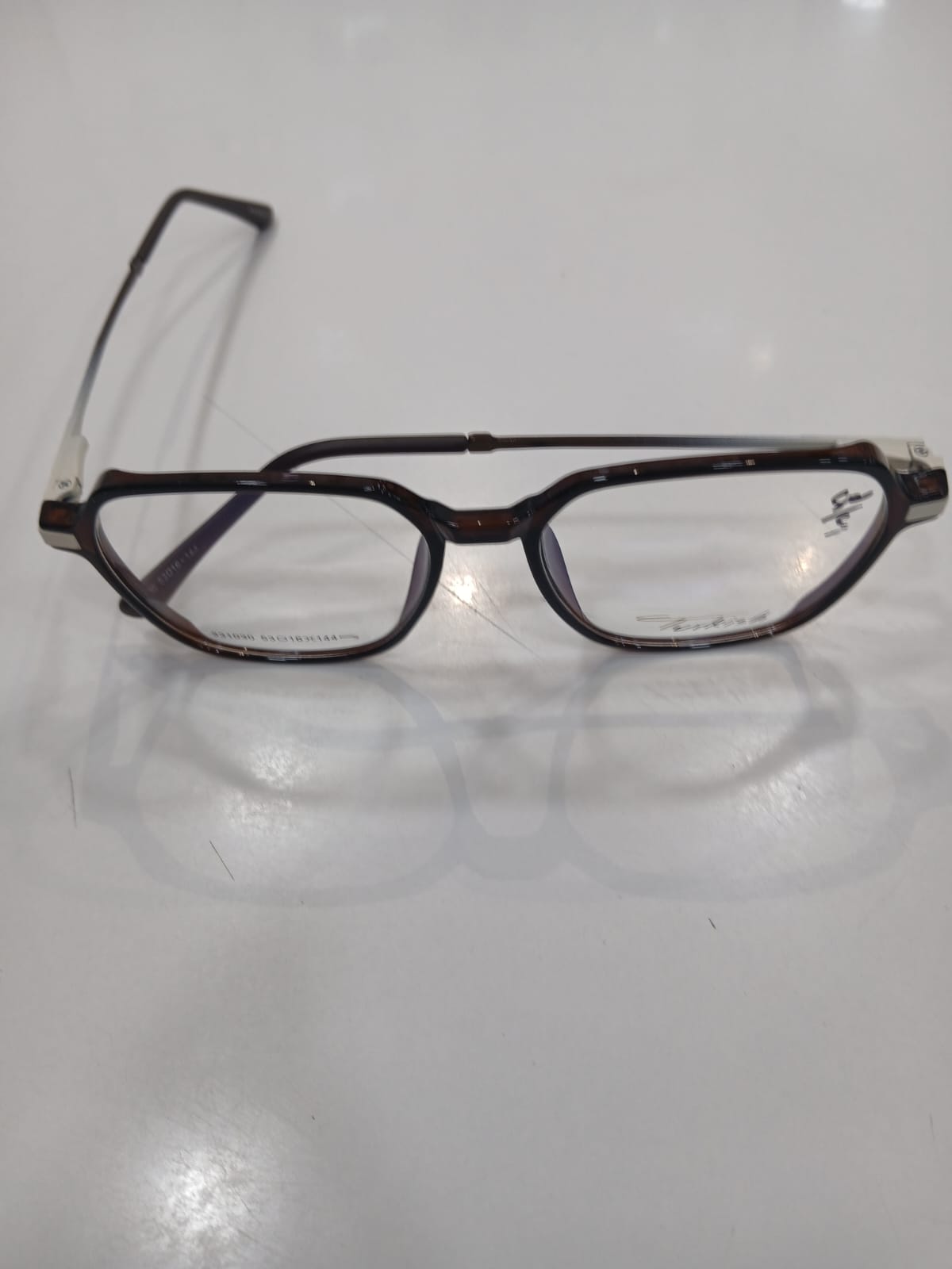 EYEGLASS - Black Thumbnail