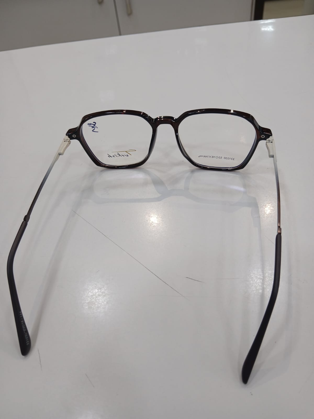 EYEGLASS - Black Thumbnail