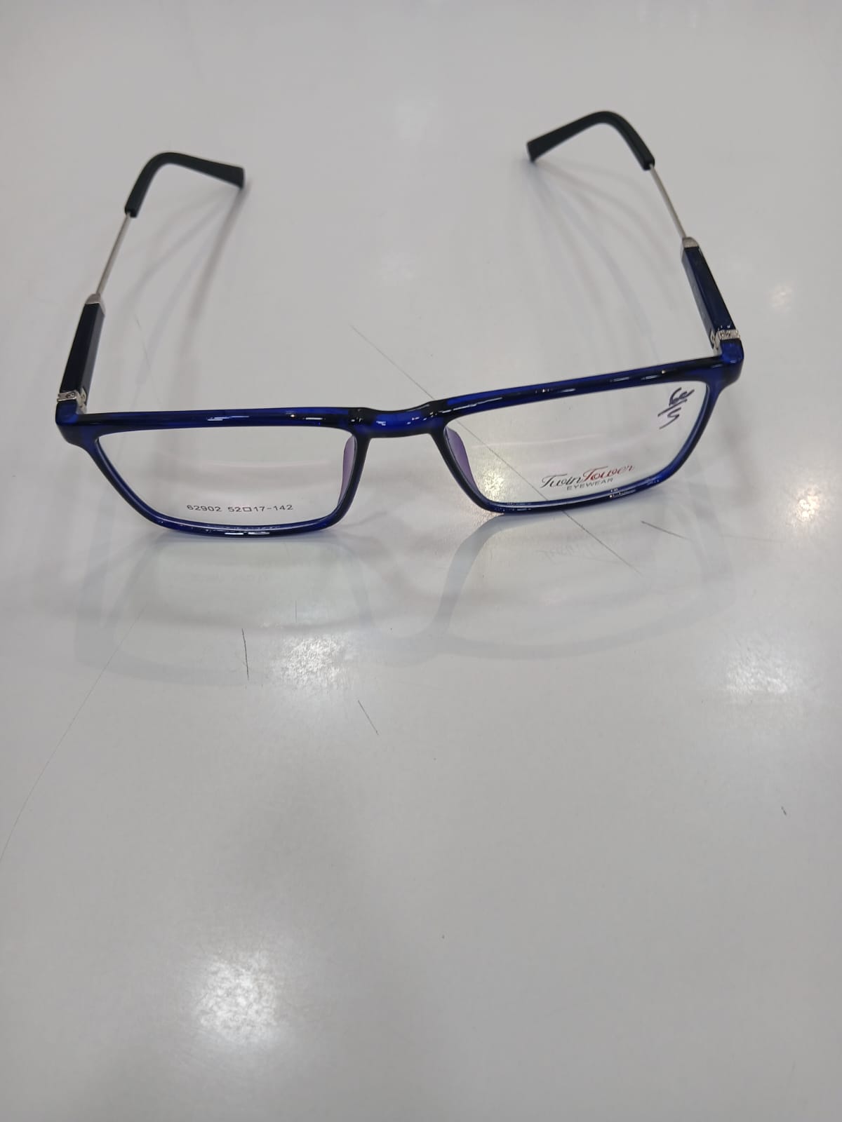 EYEGLASS - Blue Thumbnail