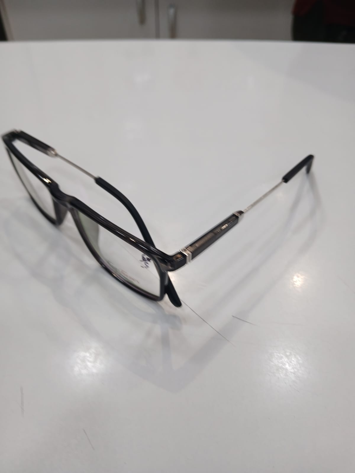 EYEGLASS - Gray Thumbnail