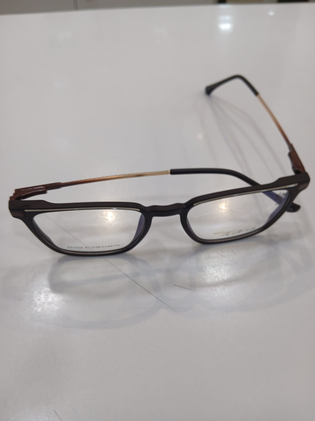 EYEGLASS - Gray