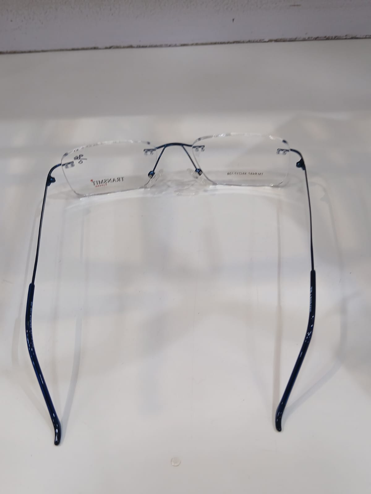 EYEGLASS - Blue Thumbnail