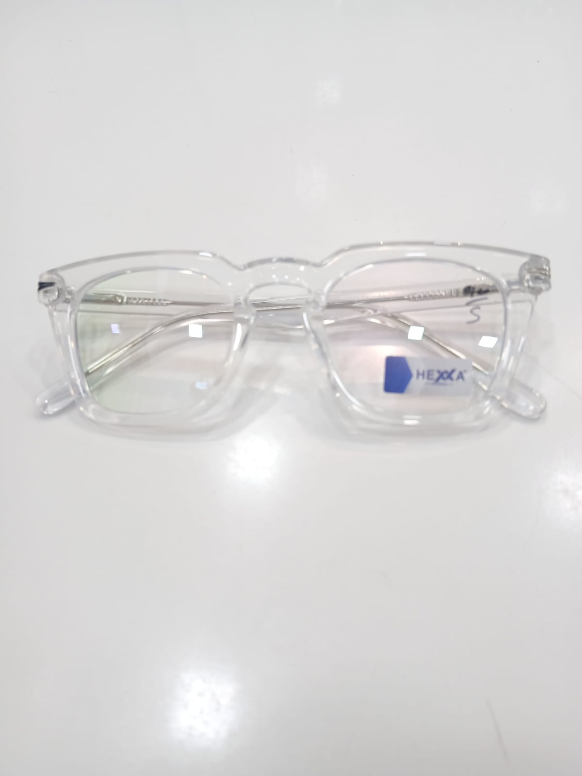 EYEGLASS - White