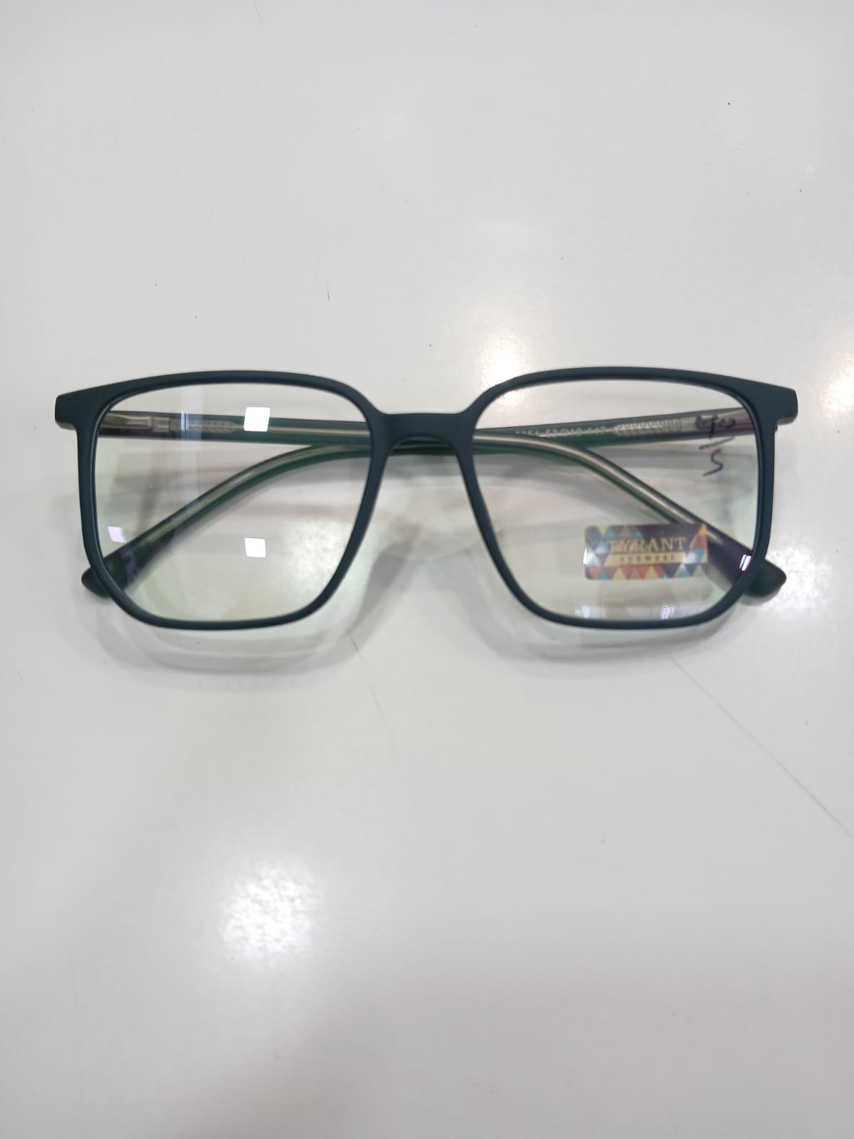 EYEGLASS - Brown