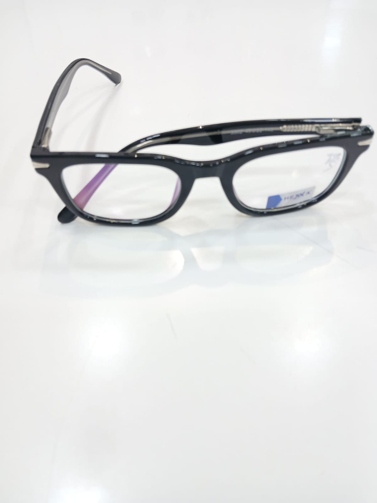 EYEGLASS - Black Thumbnail