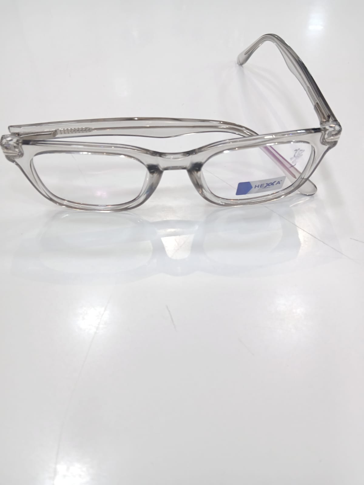 EYEGLASS - Gray Thumbnail