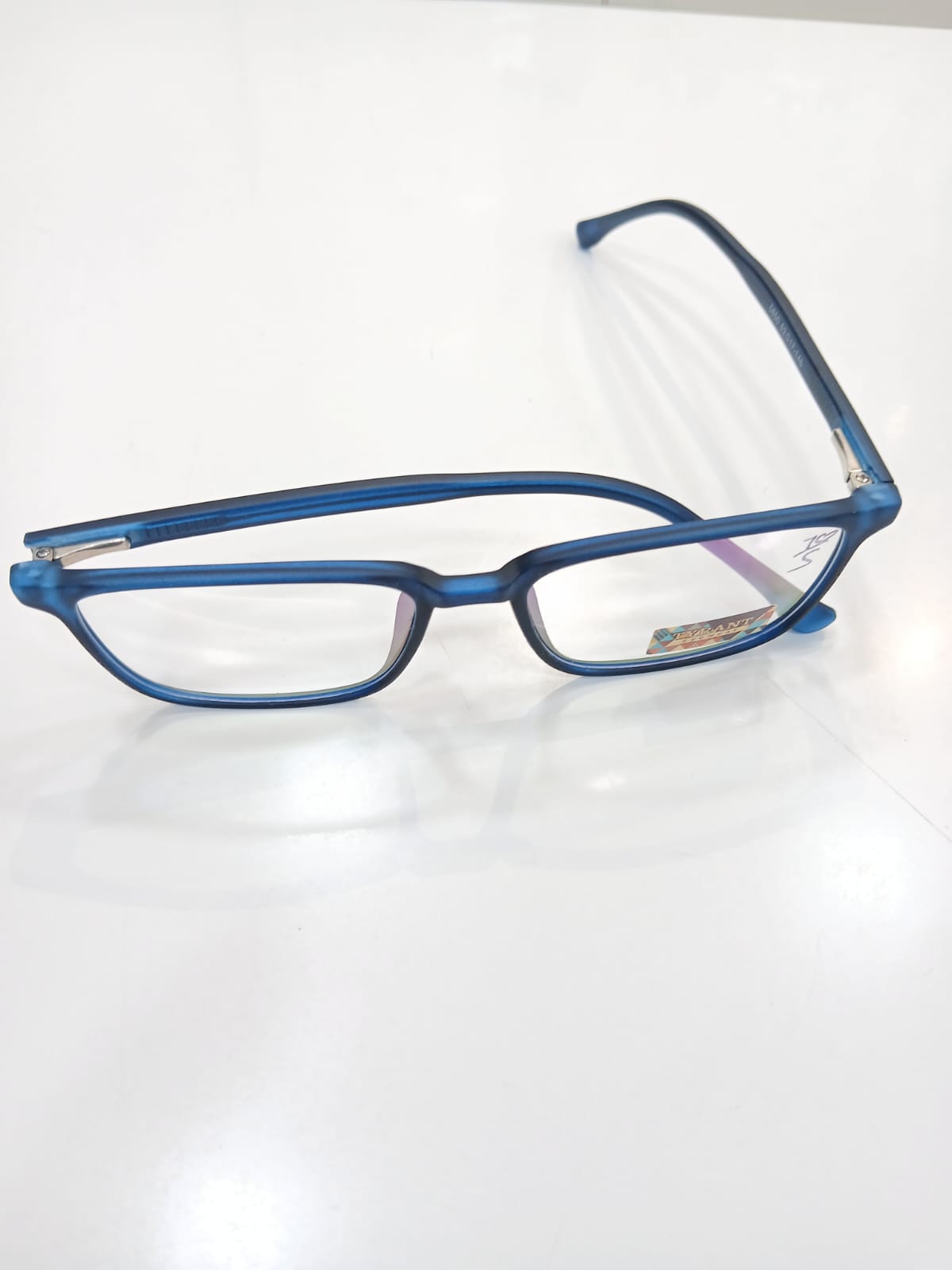 EYEGLASS - Blue Thumbnail
