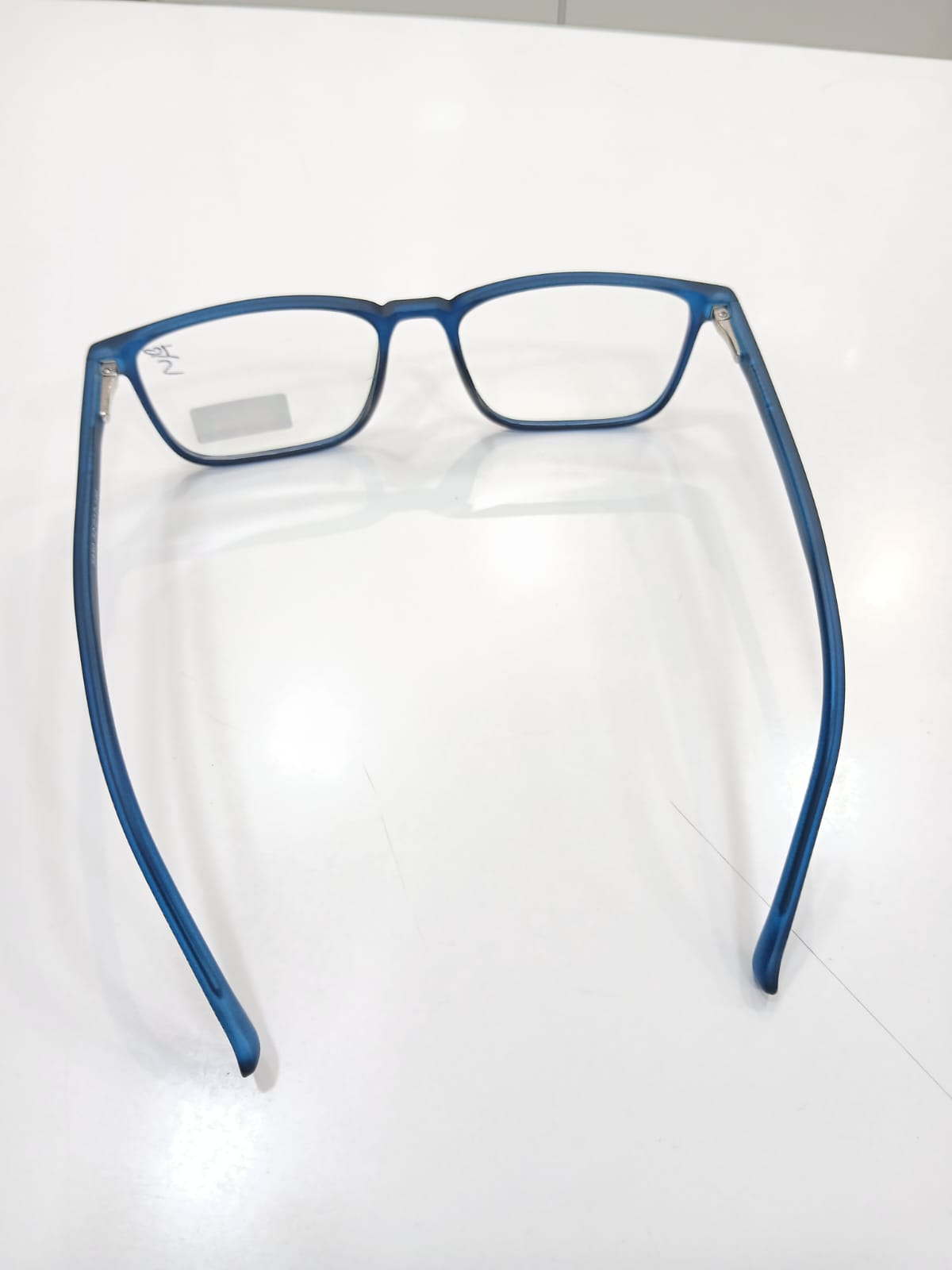 EYEGLASS - Blue Thumbnail
