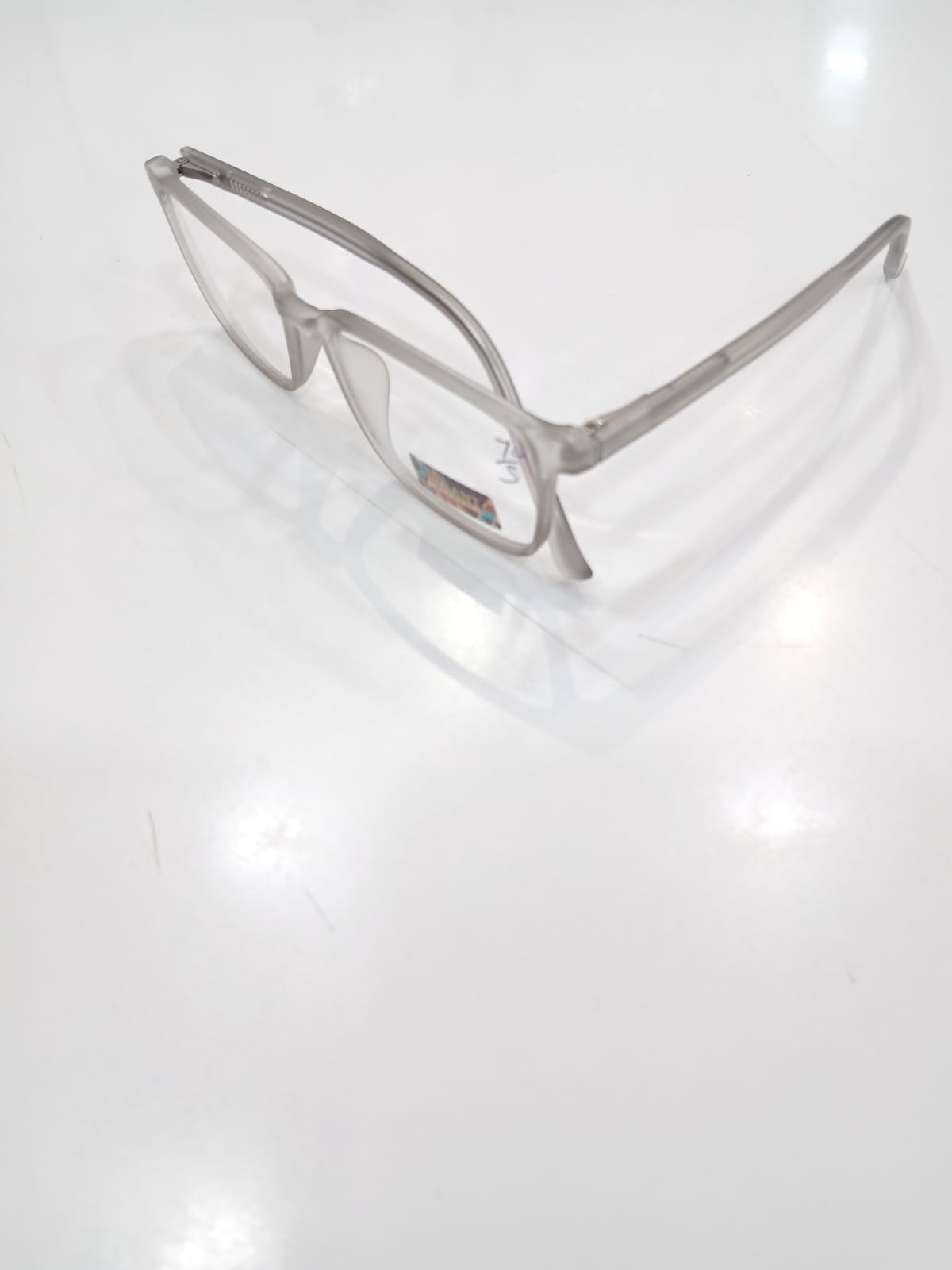 EYEGLASS - White Thumbnail