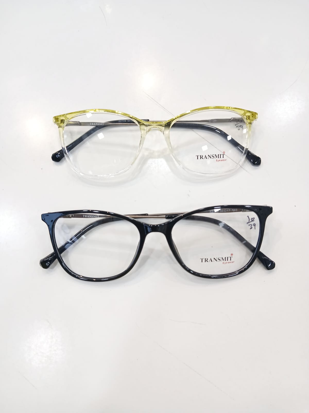EYEGLASS