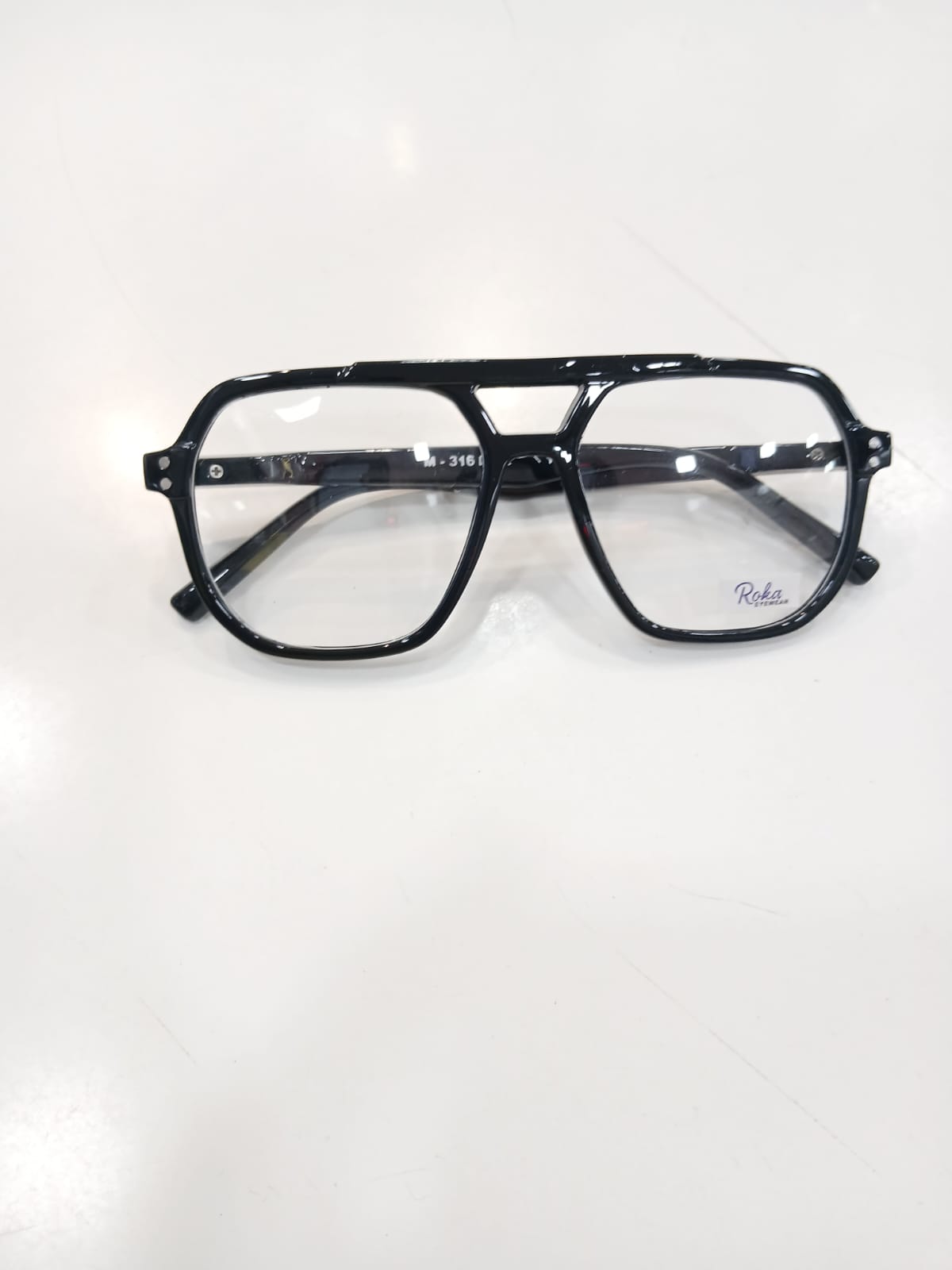 EYEGLASS - Black